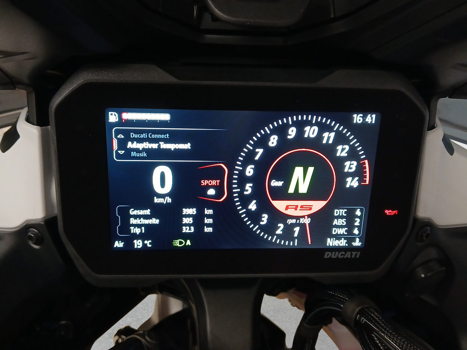 DUCATI Multistrada V4 RS-showroom-element-2