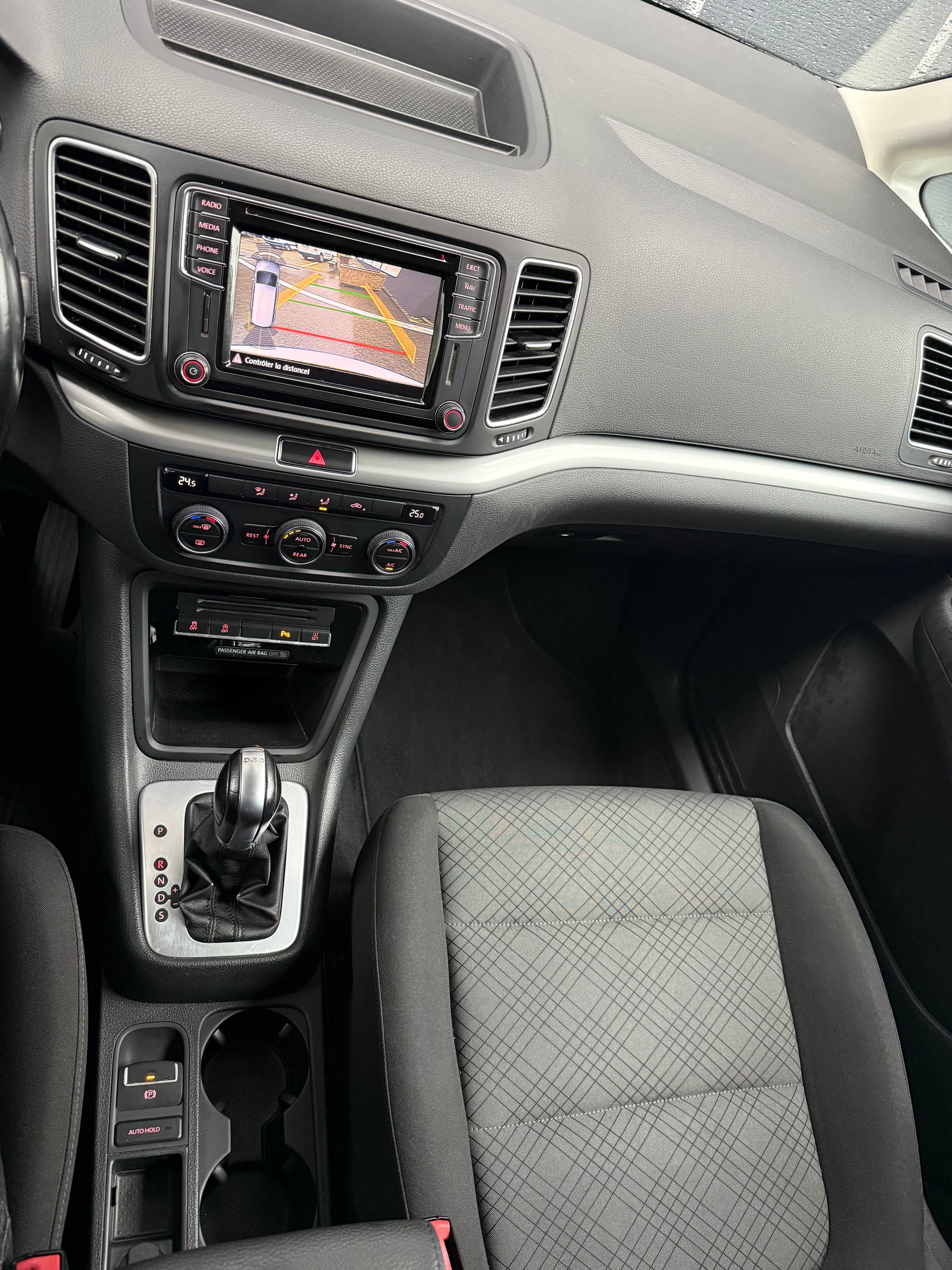 VW Sharan 2.0 TDI BMT Comfortline DSG-image-15