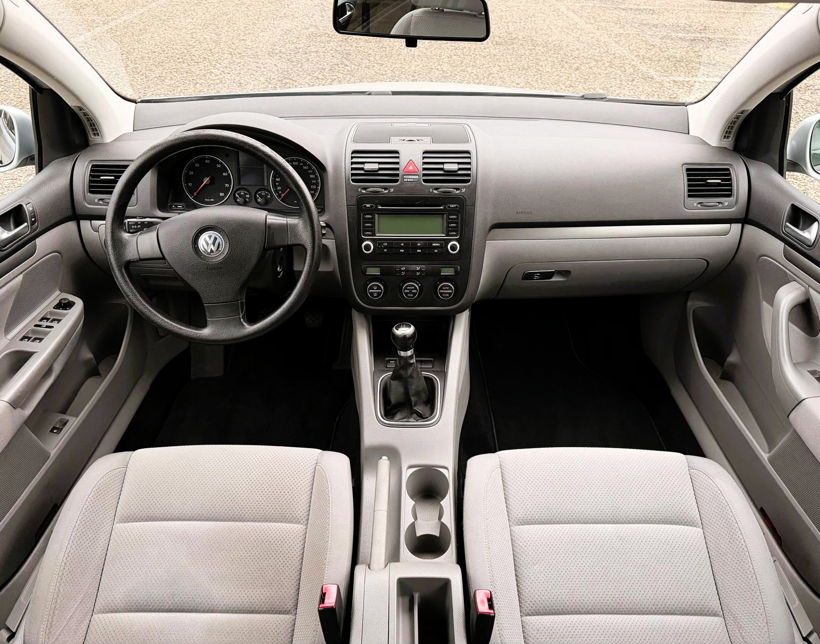 VW Golf 2.0 FSI Comfortline 4Motion-image-9