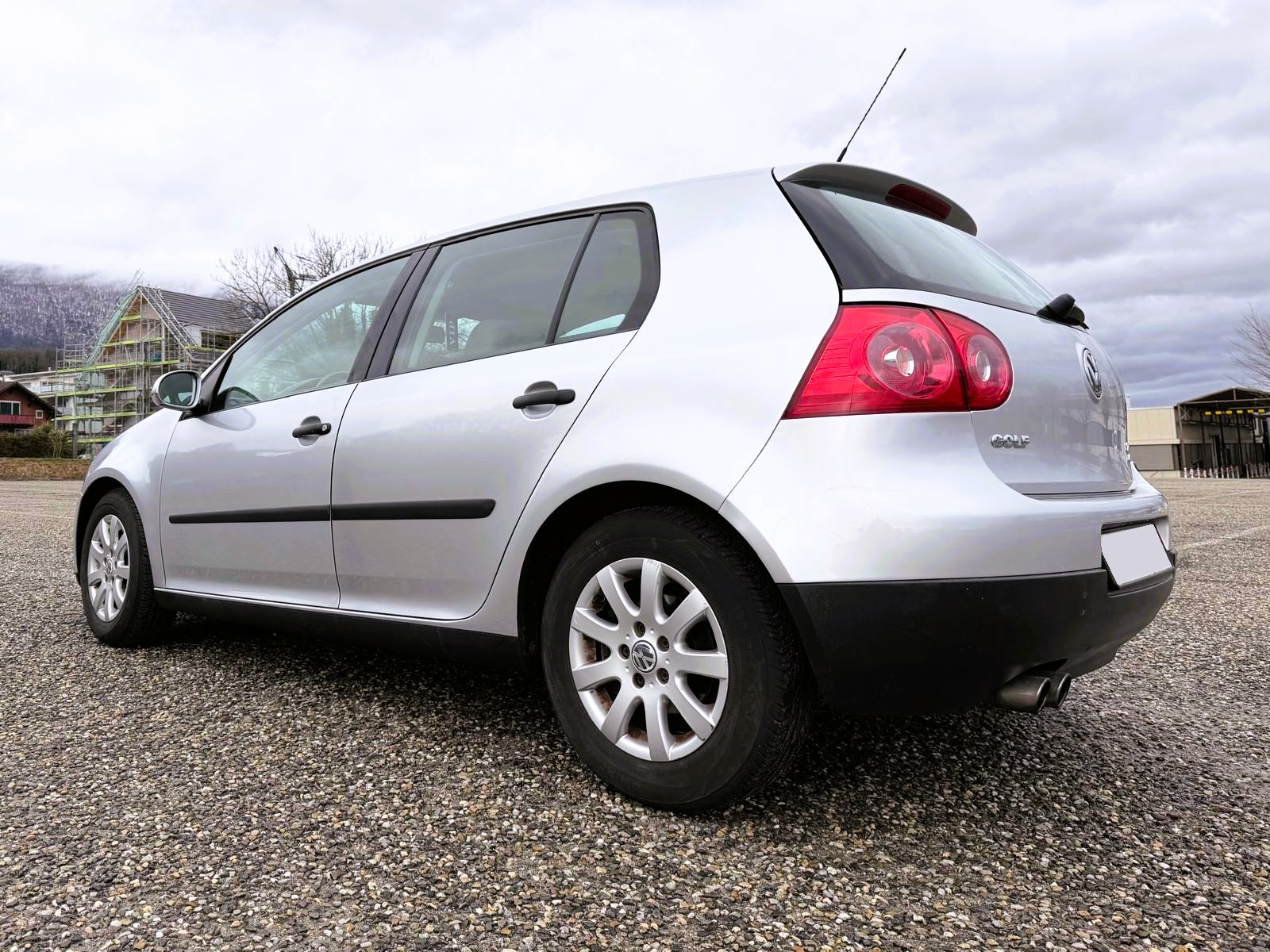VW Golf 2.0 FSI Comfortline 4Motion-image-4