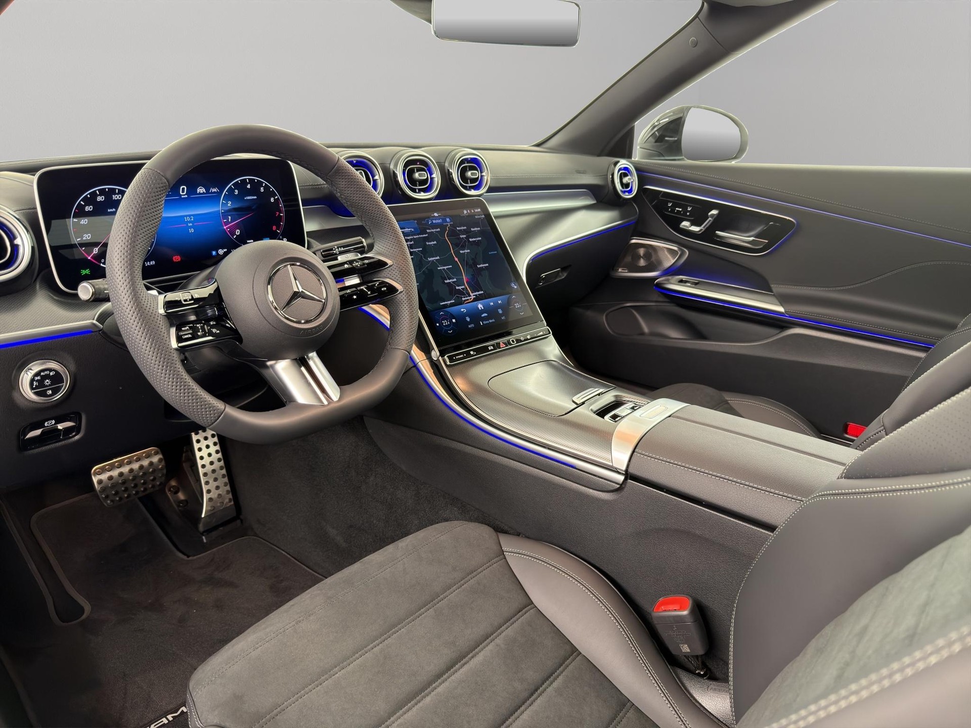 MERCEDES-BENZ CLE 200 AMG Line 4matic Cabriolet-image-8