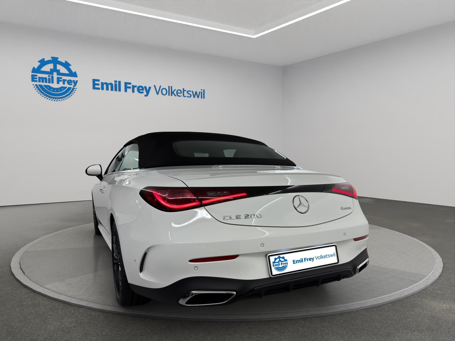 MERCEDES-BENZ CLE 200 AMG Line 4matic Cabriolet-showroom-element-3