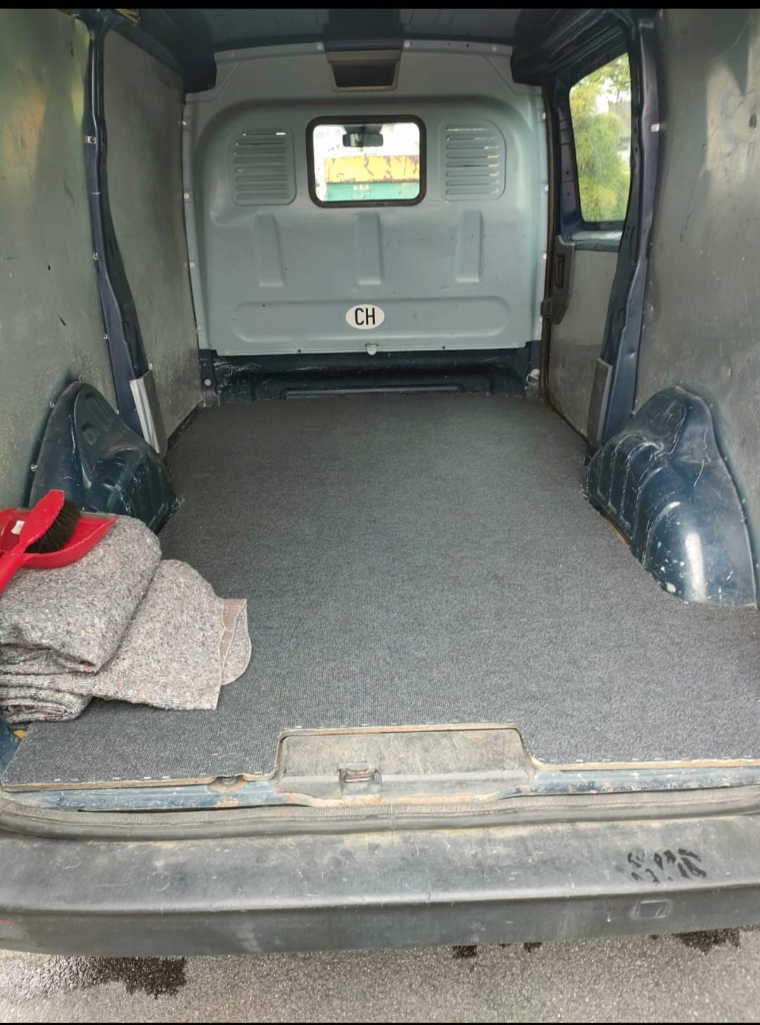 PEUGEOT Expert 2.0 HDi 229 L2H1-image-2