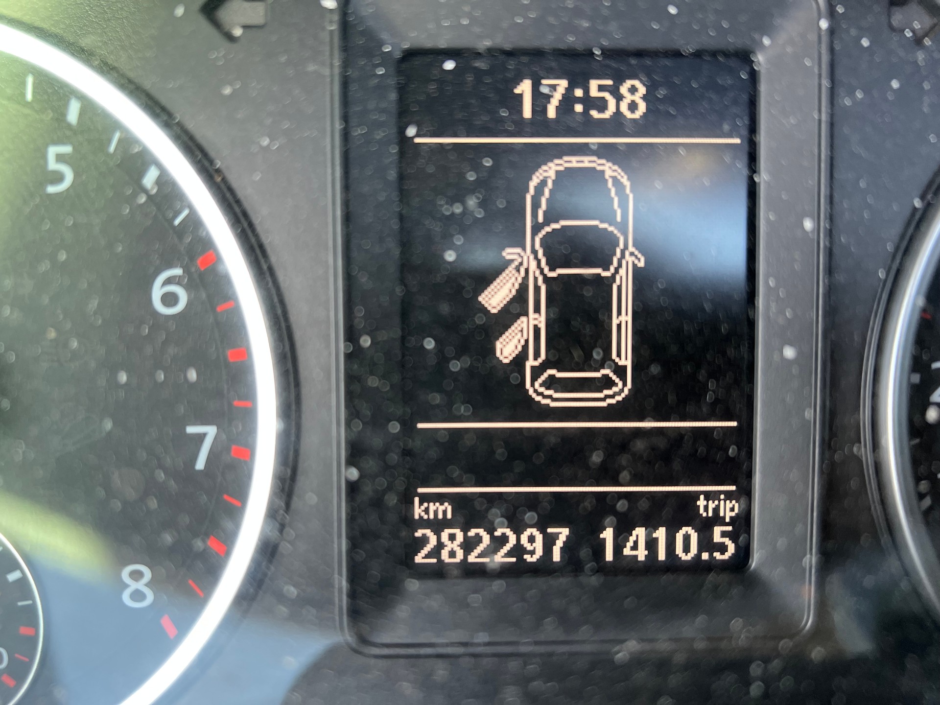 VW Tiguan 2.0 TSI Sport&Style Tiptronic-image-8