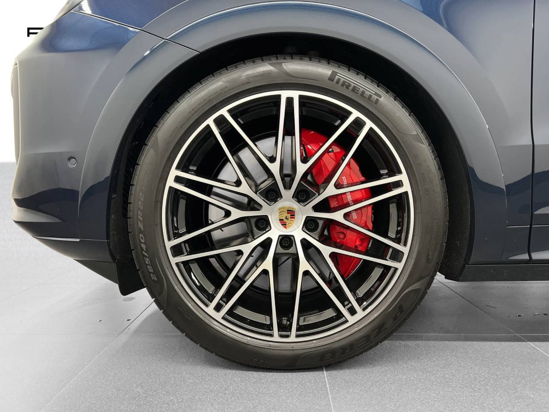 PORSCHE Cayenne Turbo E-Hybrid Coupé-image-10