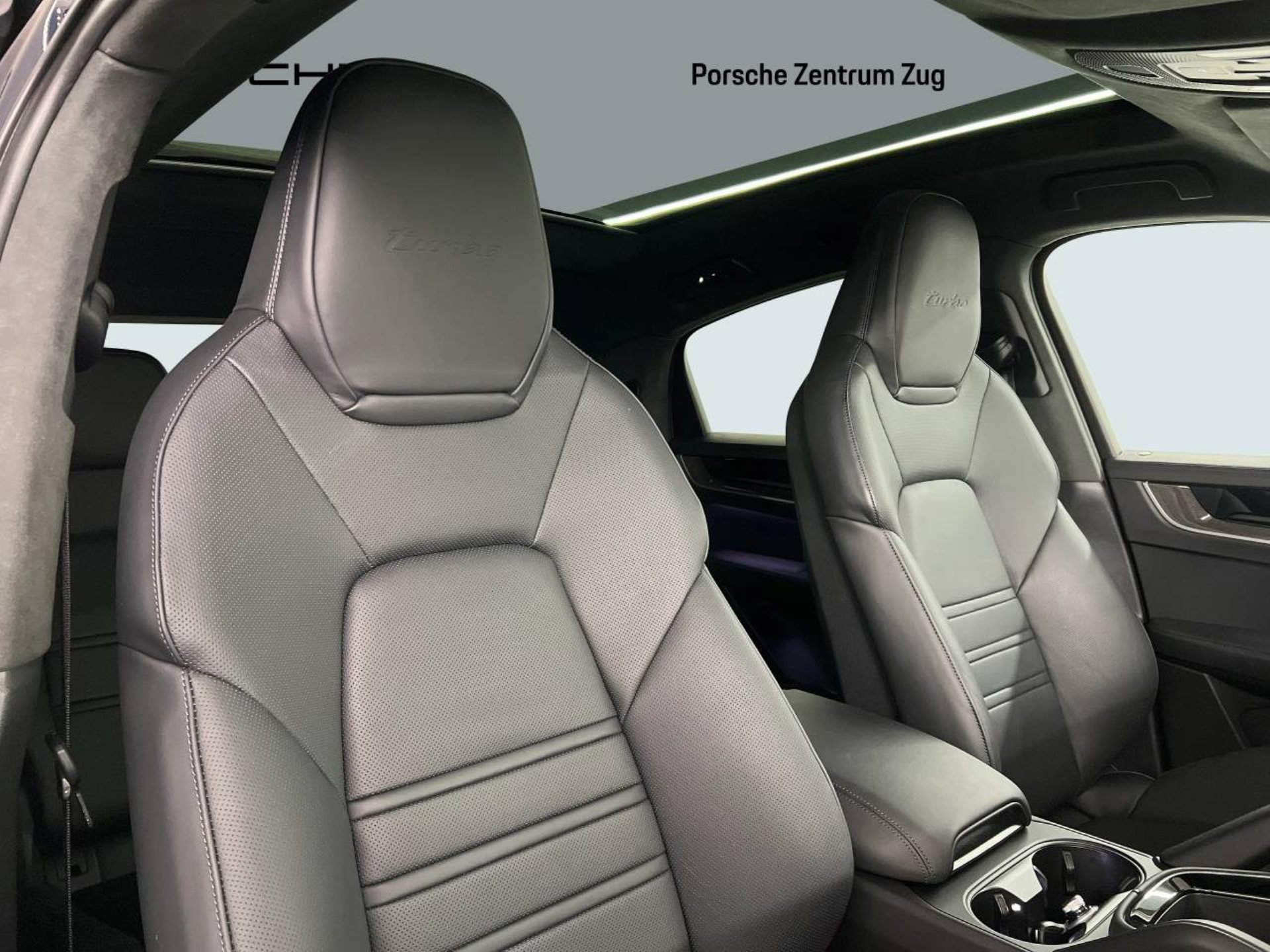 PORSCHE Cayenne Turbo E-Hybrid Coupé-image-19
