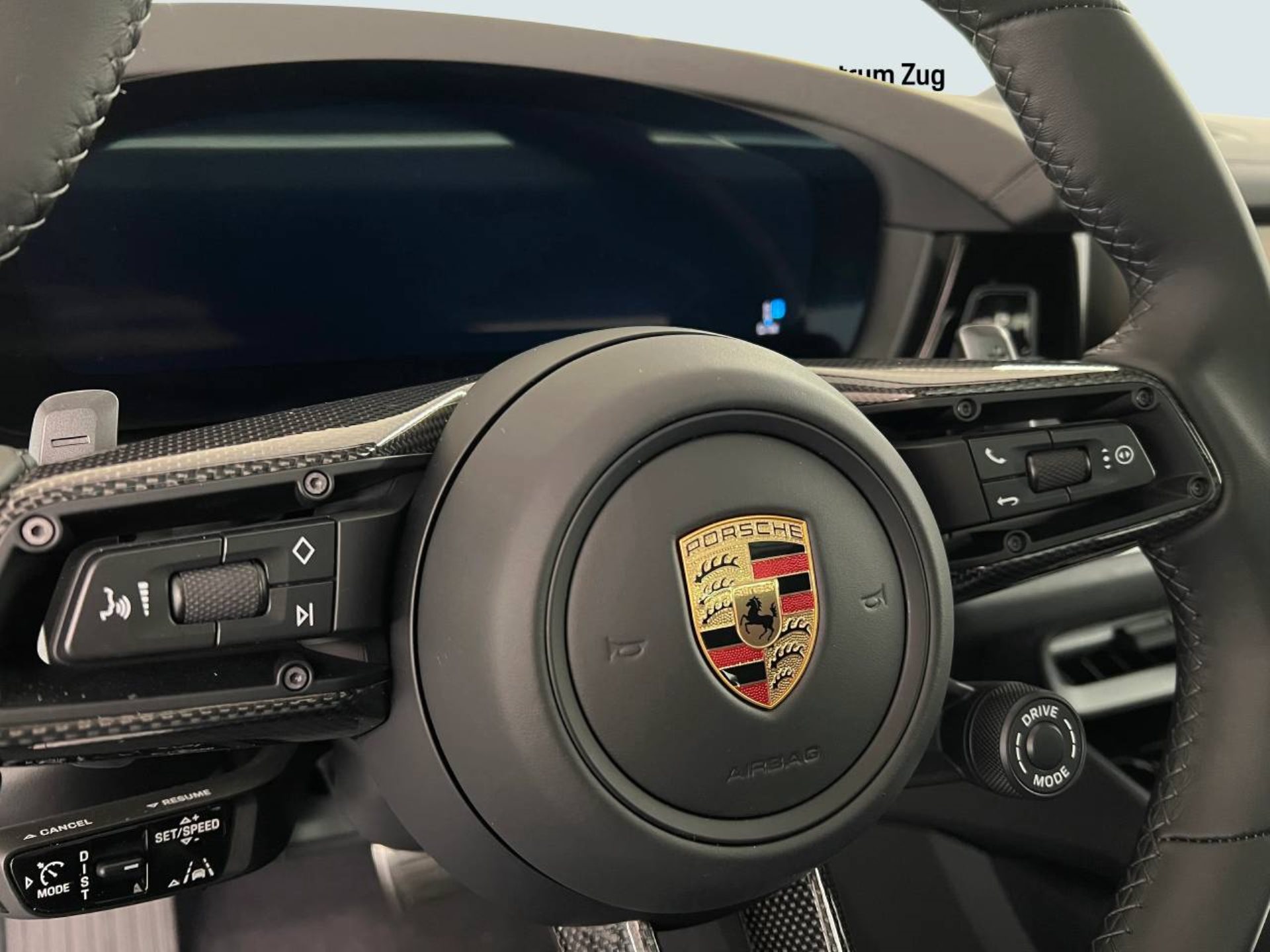 PORSCHE Cayenne Turbo E-Hybrid Coupé-image-15