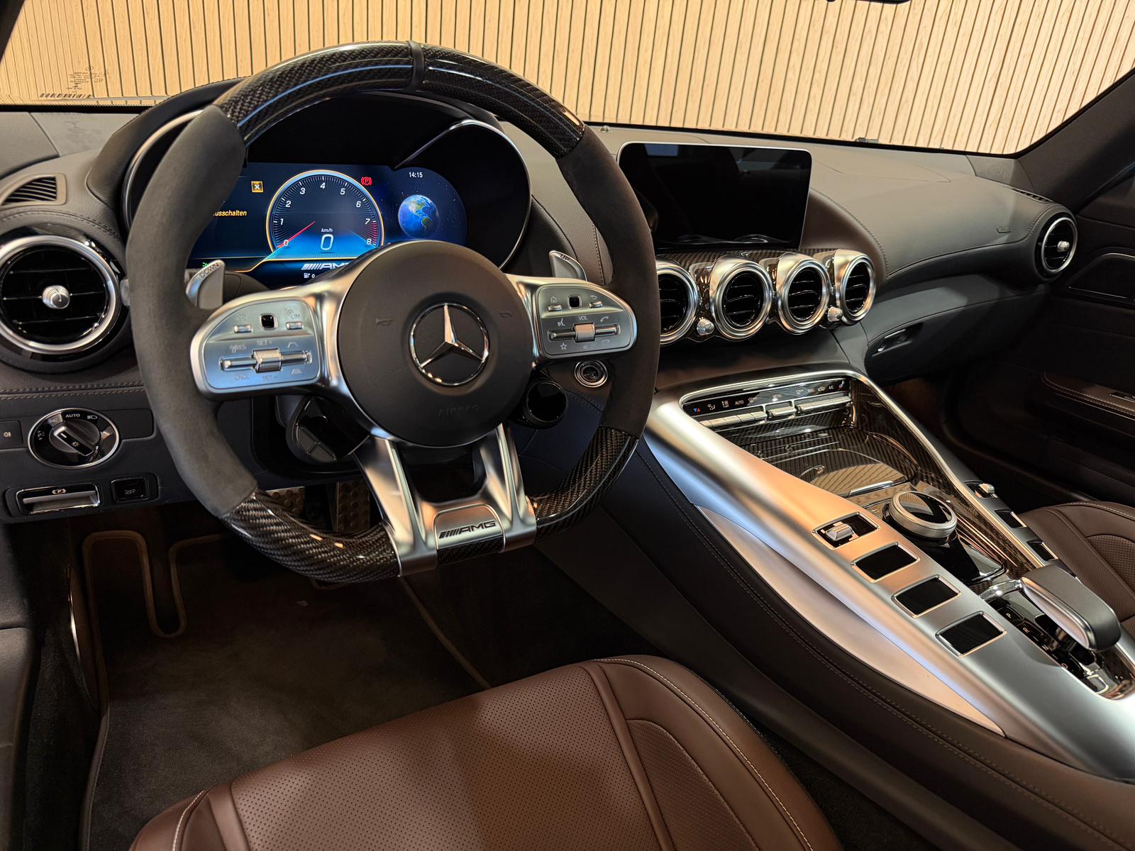 MERCEDES-BENZ AMG GT C Speedshift DCT-image-10