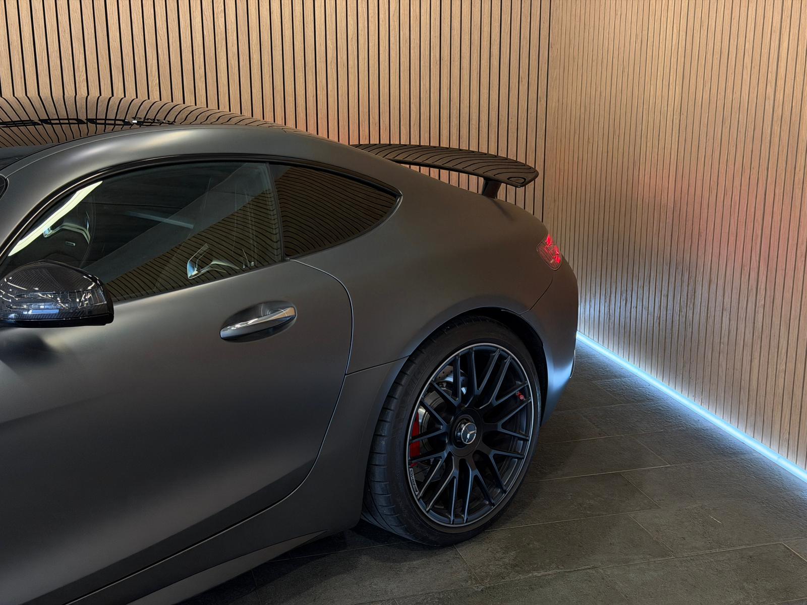 MERCEDES-BENZ AMG GT C Speedshift DCT-image-4