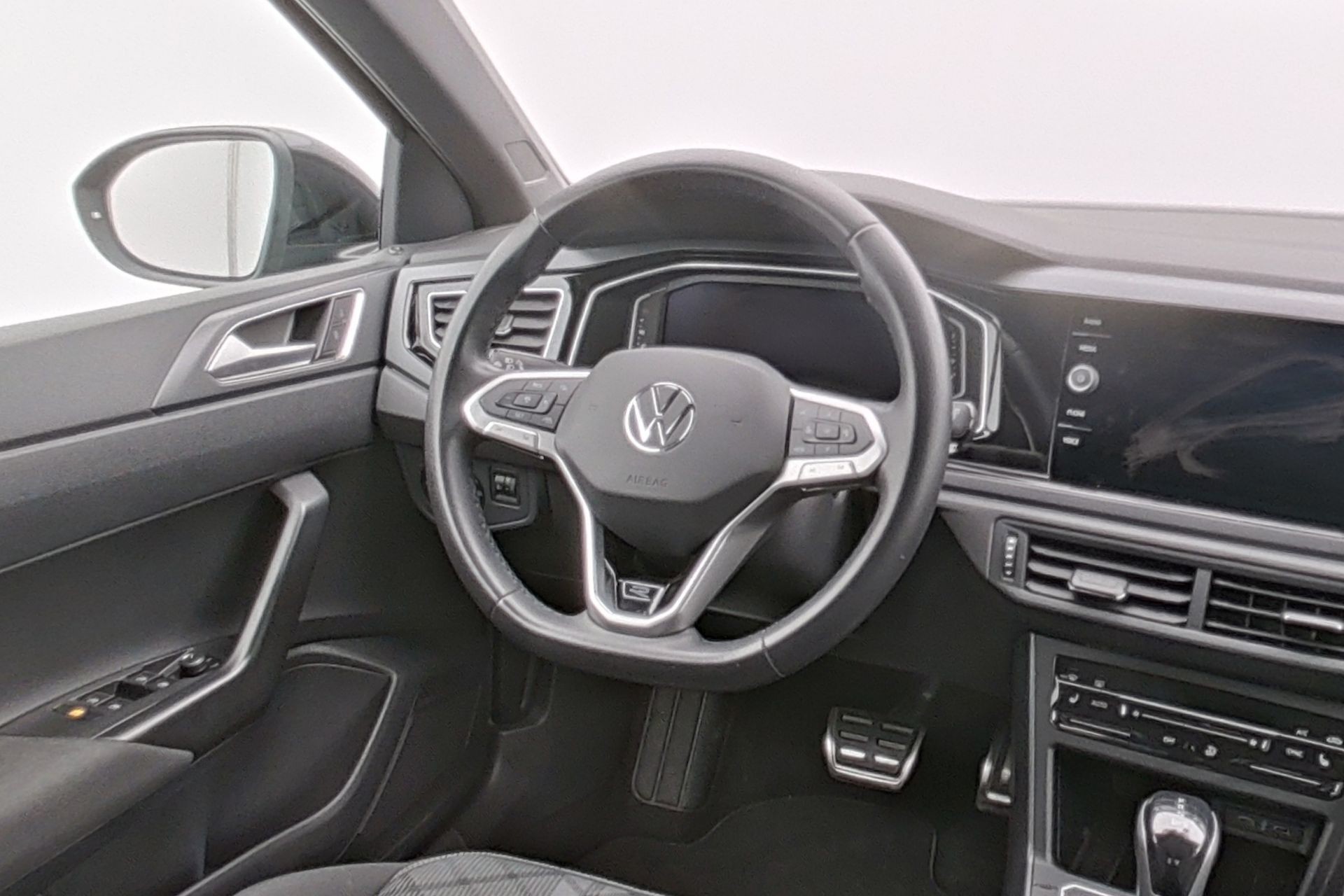 VW Taigo 1.0 TSI R-Line DSG-image-6