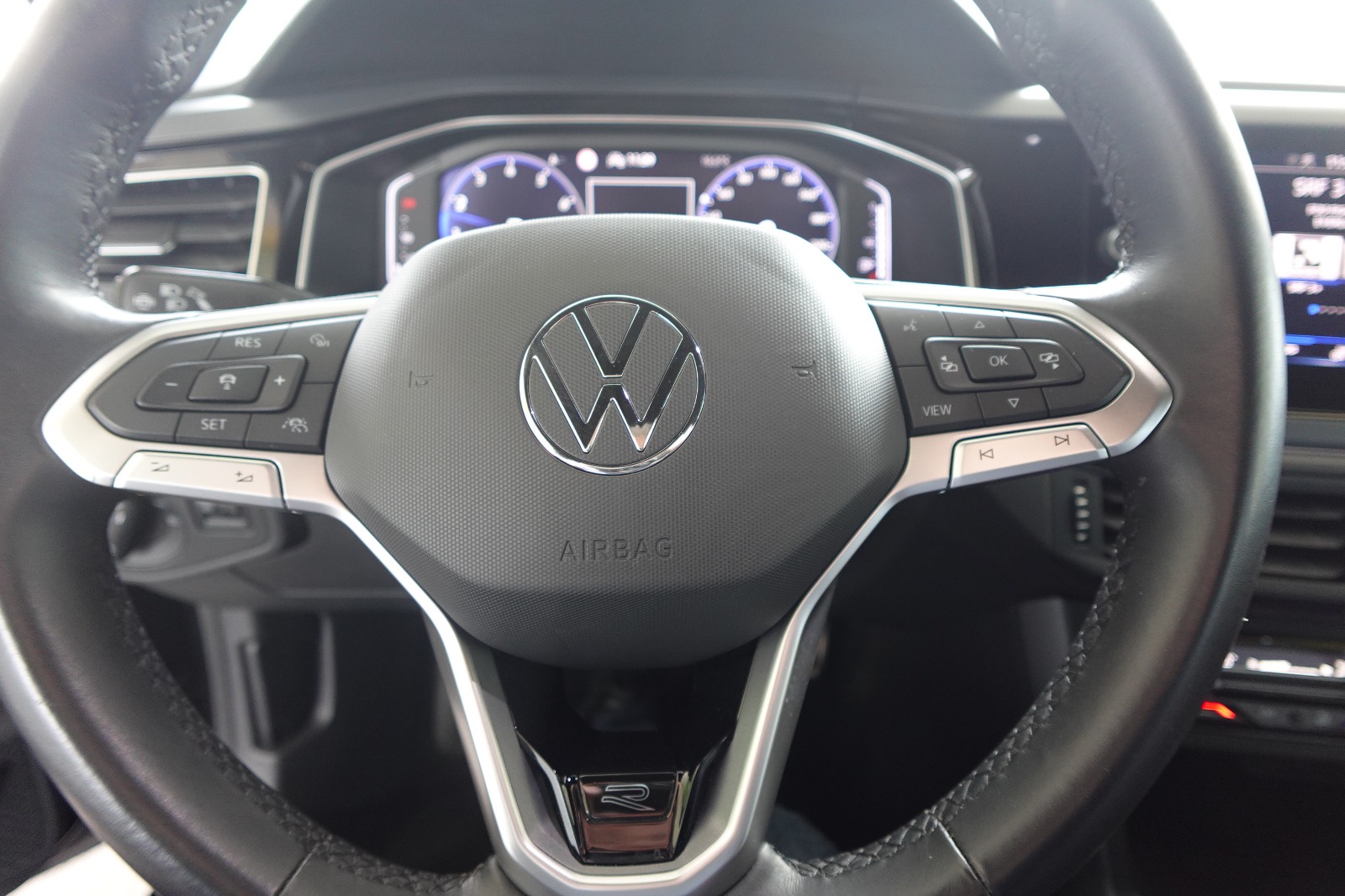 VW Taigo 1.0 TSI R-Line DSG-image-17