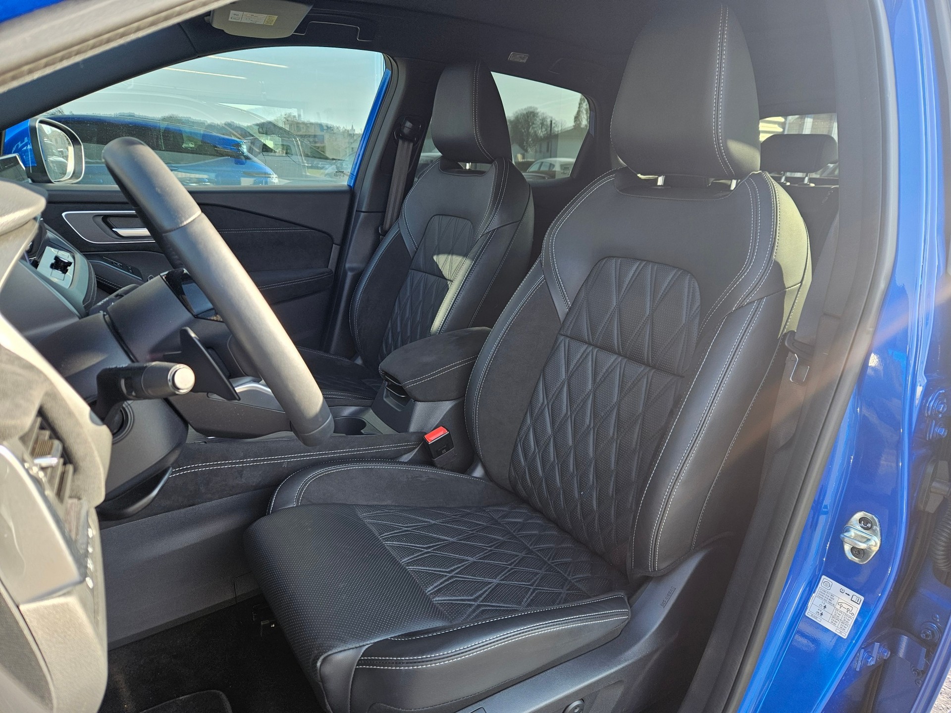 NISSAN Qashqai 1.3 DIG-T MHEV Tekna+ Xtronic 4x4-image-5