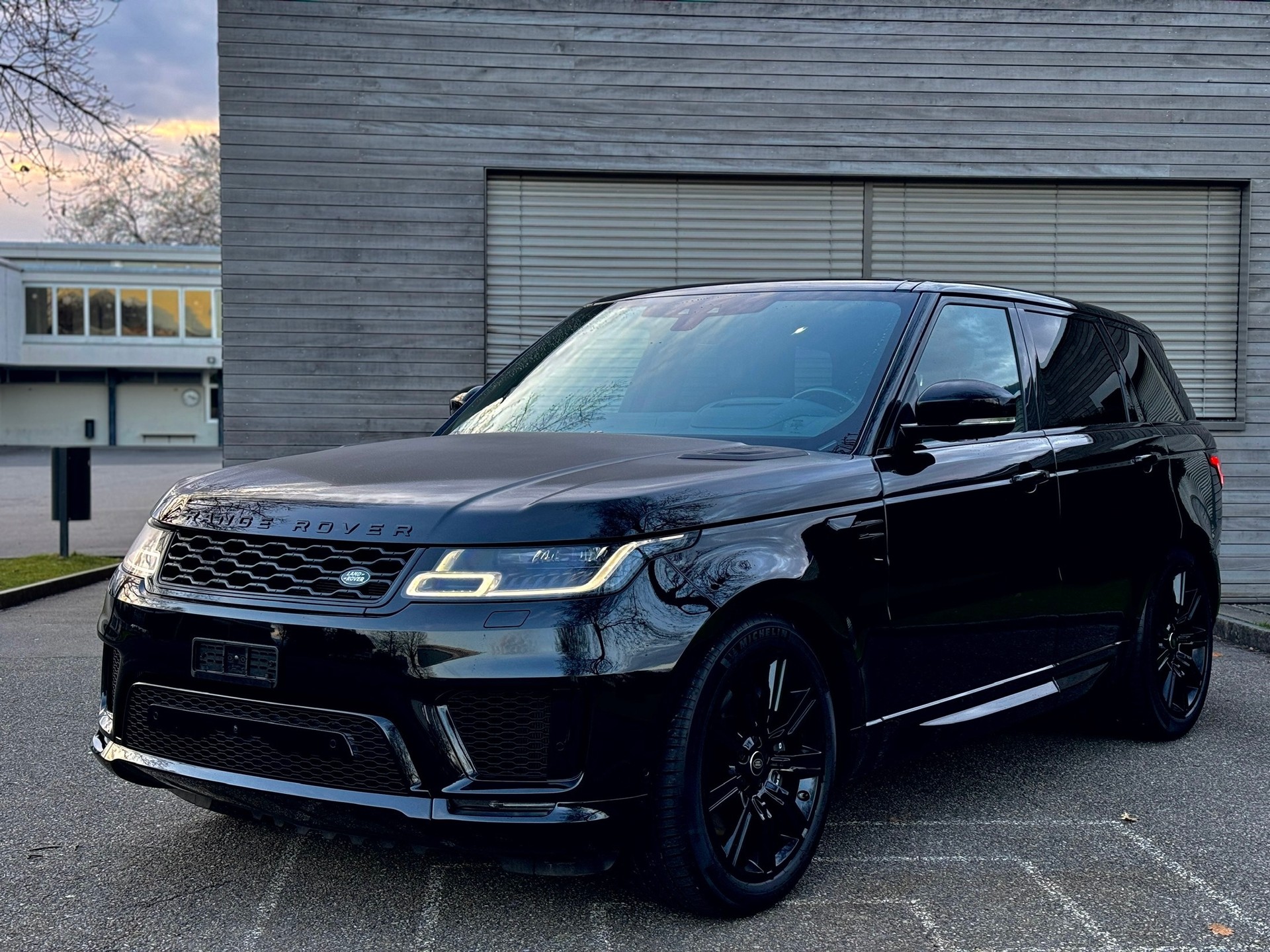 LAND ROVER Range Rover Sport 3.0 V6 S/C HSE Dynamic Automatic 🚀 FULL BLACK 7-Plätzer CHF 494.-- pro Monat