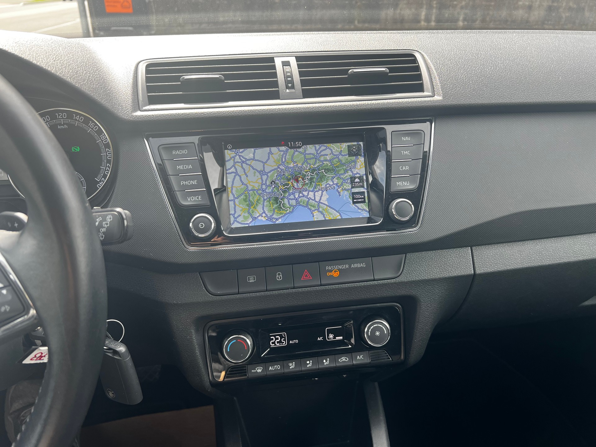 SKODA Fabia 1.0 TSI Ambition DSG-image-11