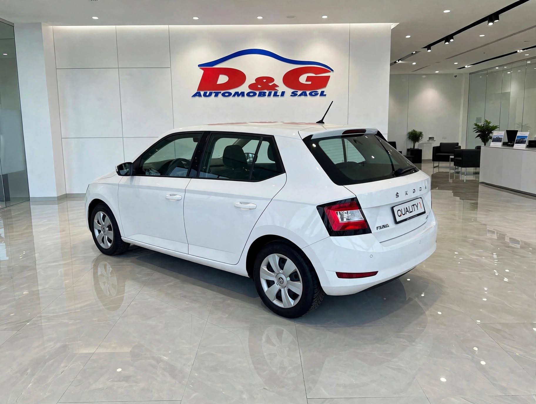 SKODA Fabia 1.0 TSI Ambition DSG-image-4