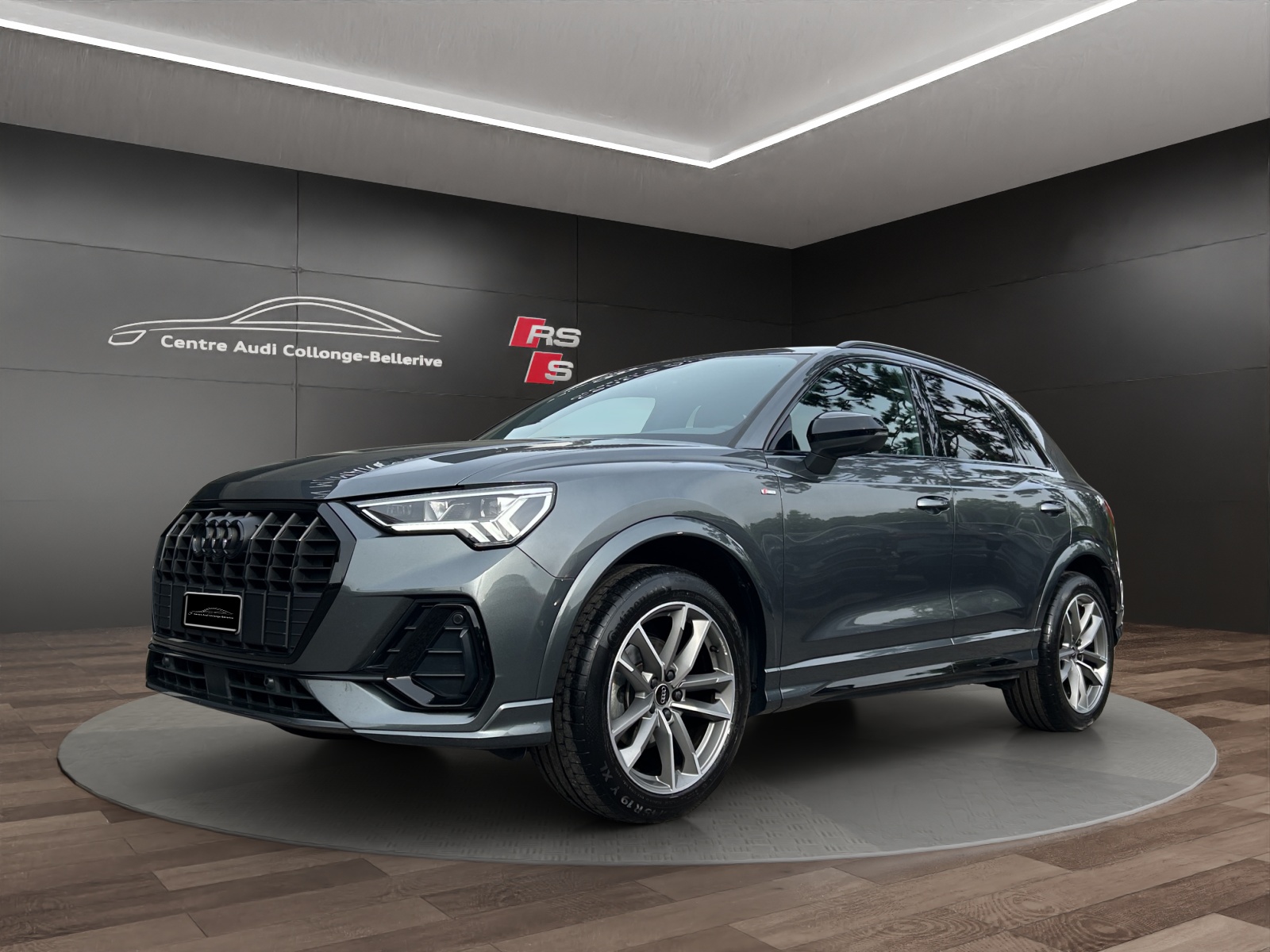 AUDI Q3 35 TFSI S line Attraction S-tronic-image-0