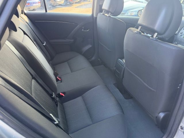 TOYOTA Avensis Sportswagon 1.8 Linea Terra-image-8