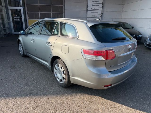 TOYOTA Avensis Sportswagon 1.8 Linea Terra-showroom-element-3