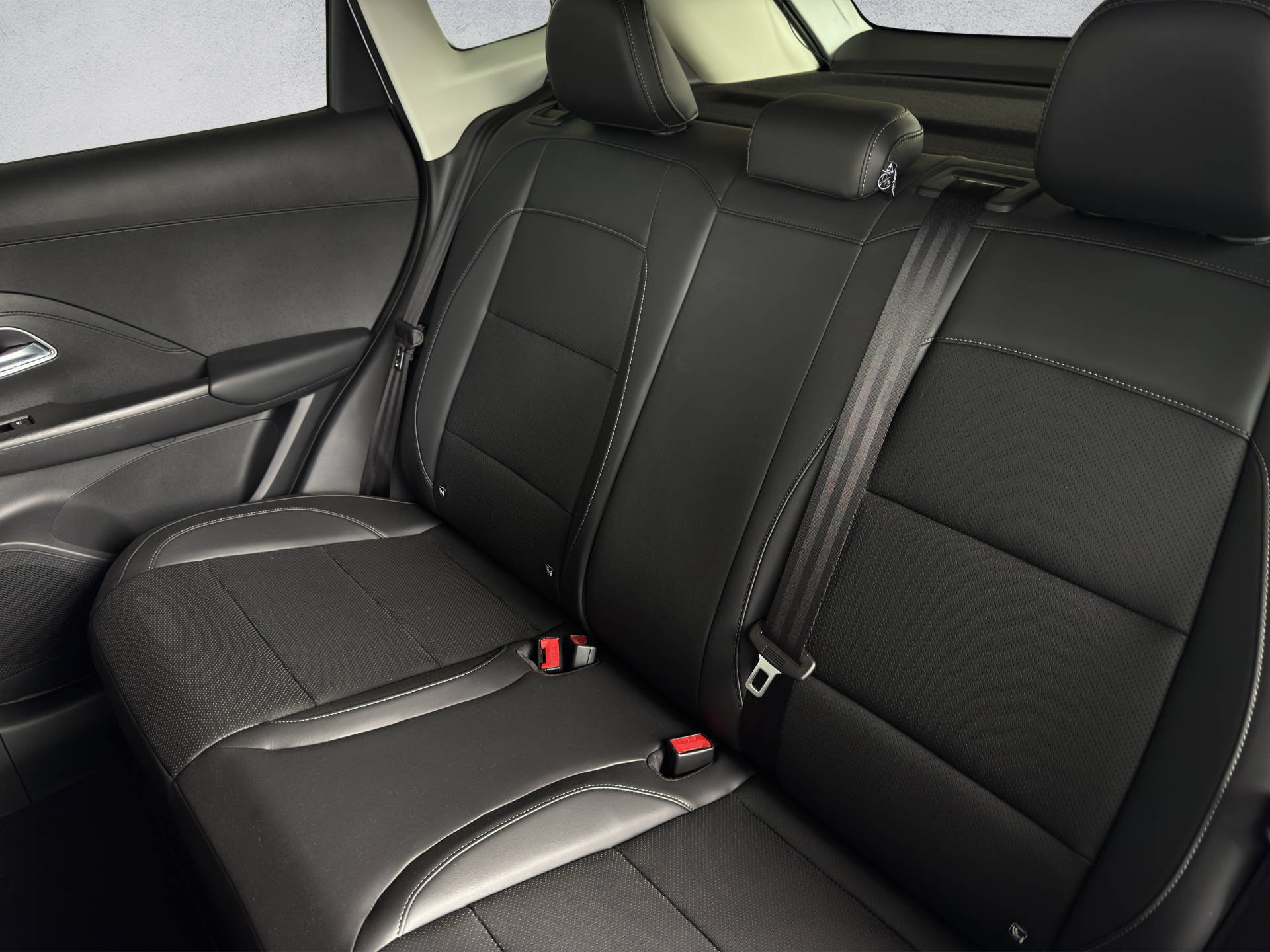 MG ZS 1.5 Hybrid+ Luxury-image-9