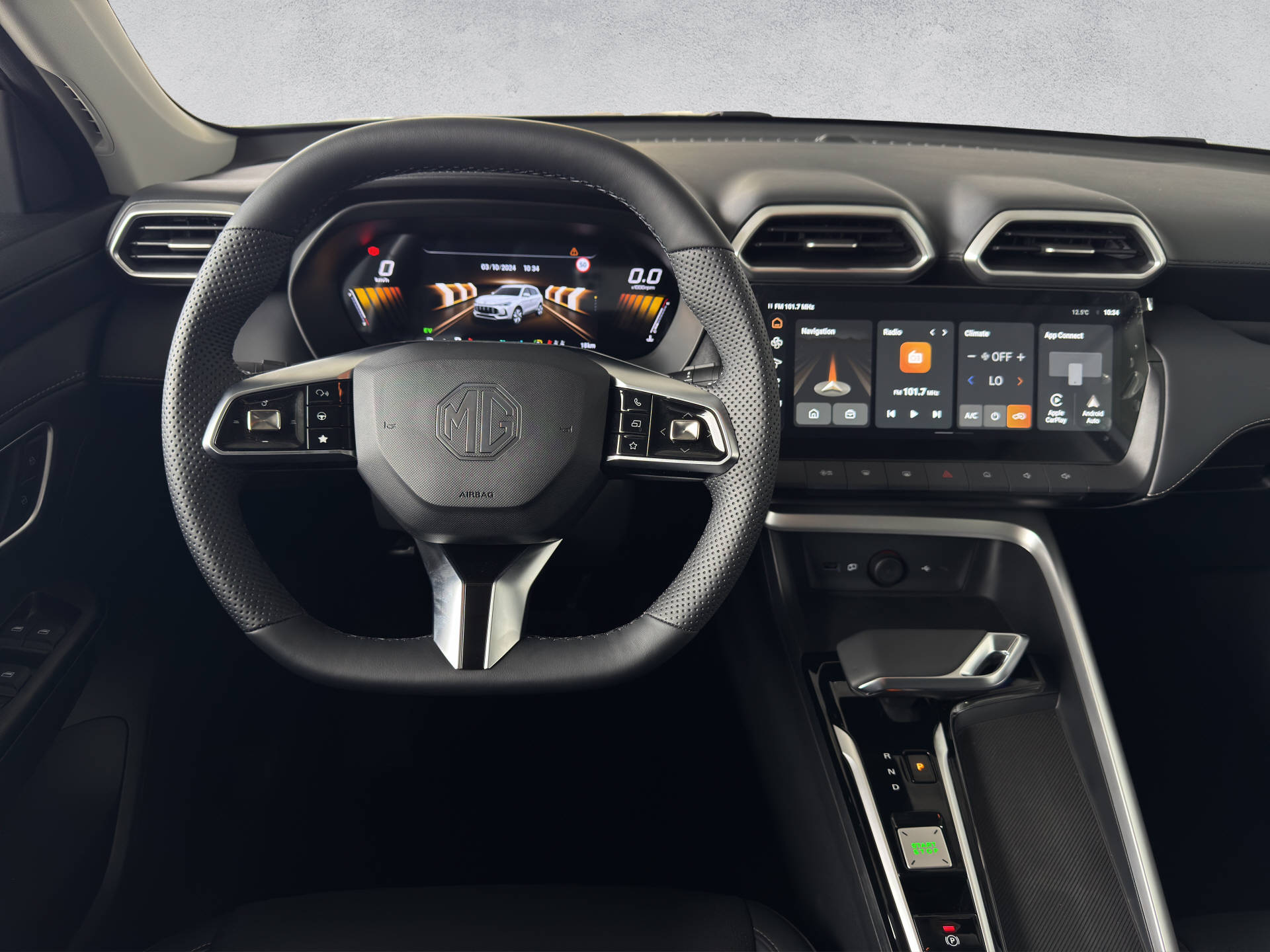 MG ZS 1.5 Hybrid+ Luxury-image-10