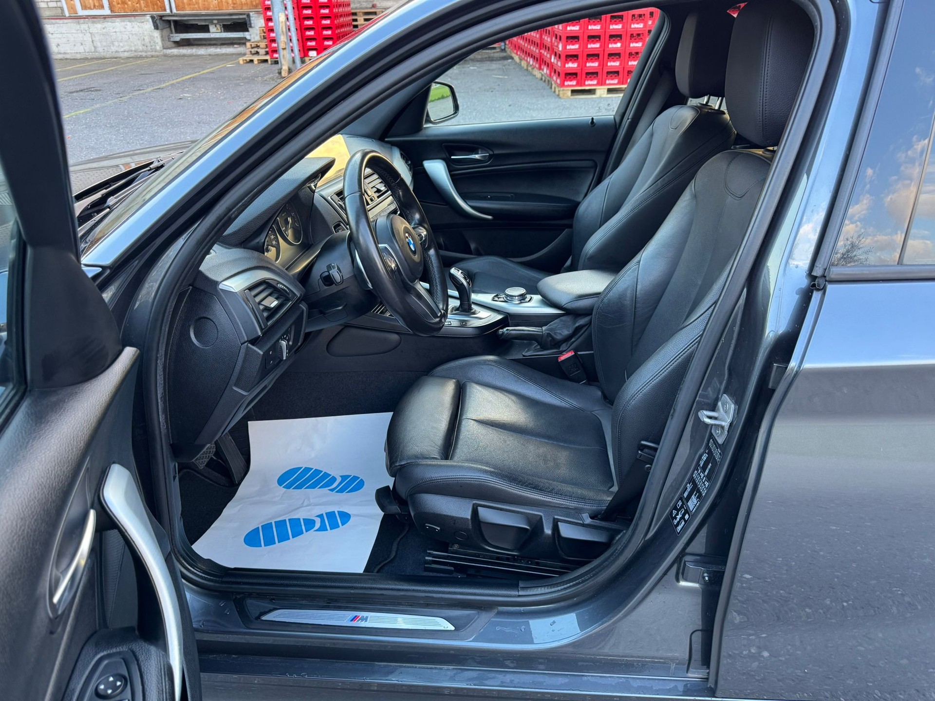 BMW 120d xDrive M Sport Steptronic-image-11