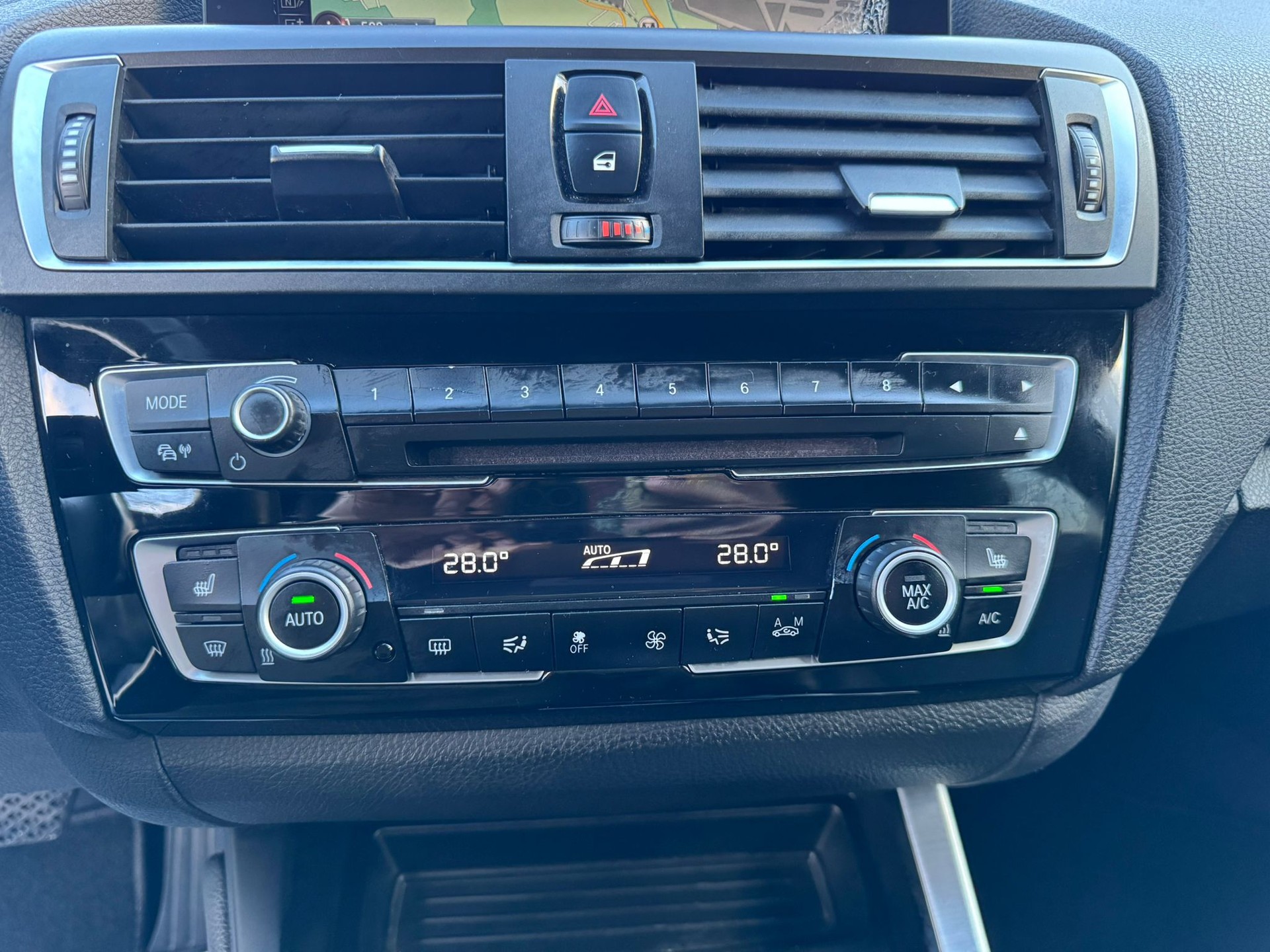 BMW 120d xDrive M Sport Steptronic-image-21