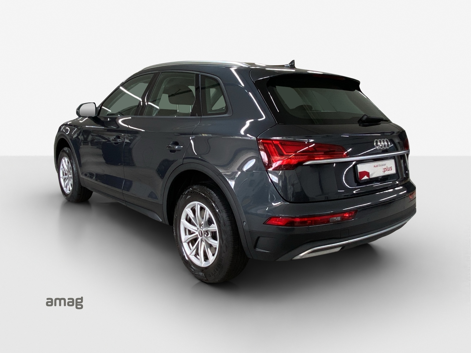 AUDI Q5 45 TFSI quattro S-tronic-image-2