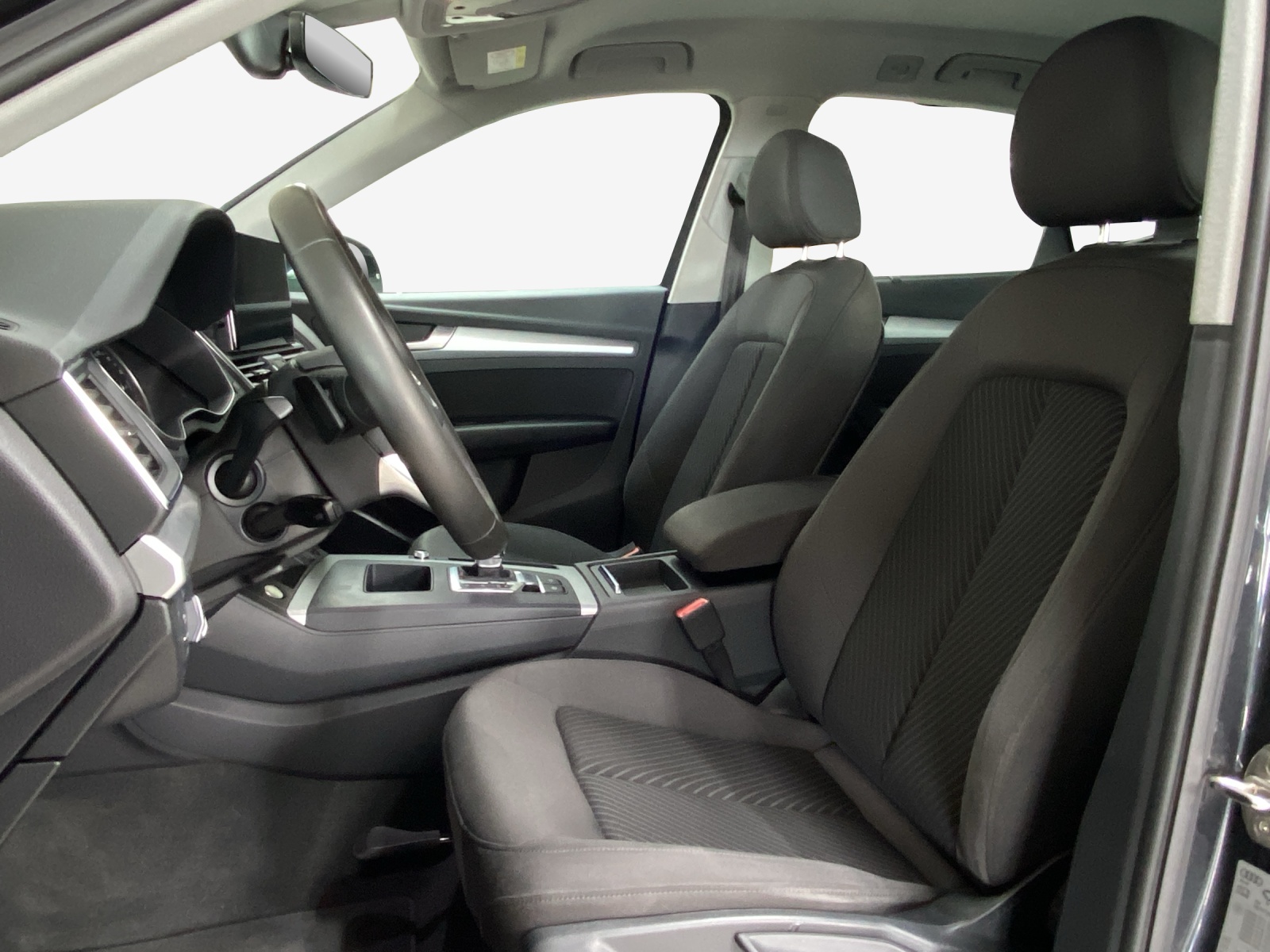 AUDI Q5 45 TFSI quattro S-tronic-image-7