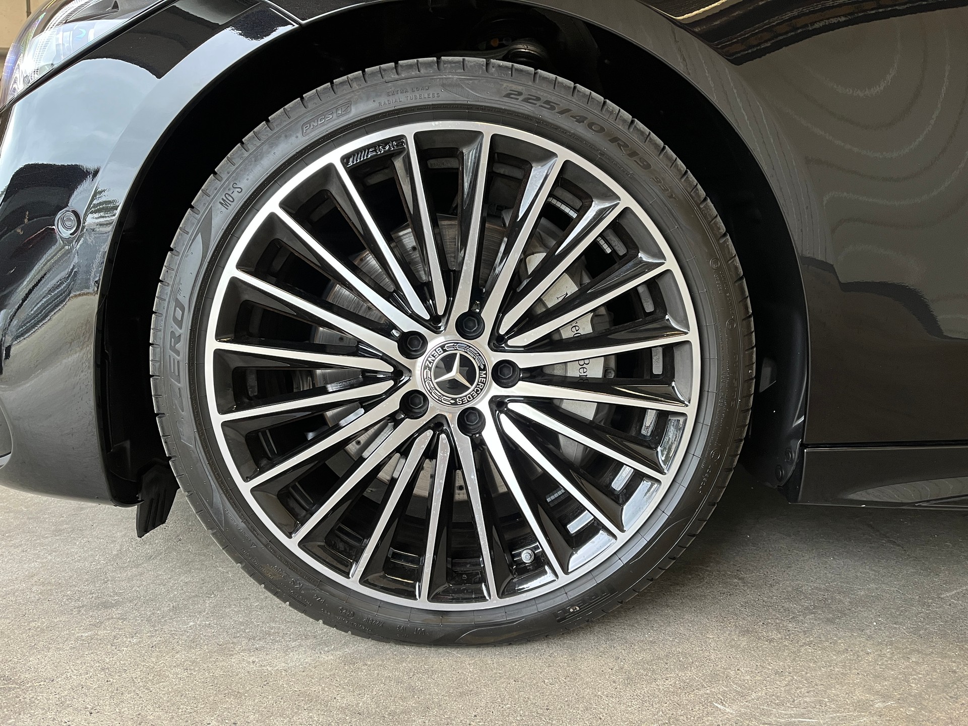 MERCEDES-BENZ C 300 d 4 Matic Limousine AMG-Styling-image-2