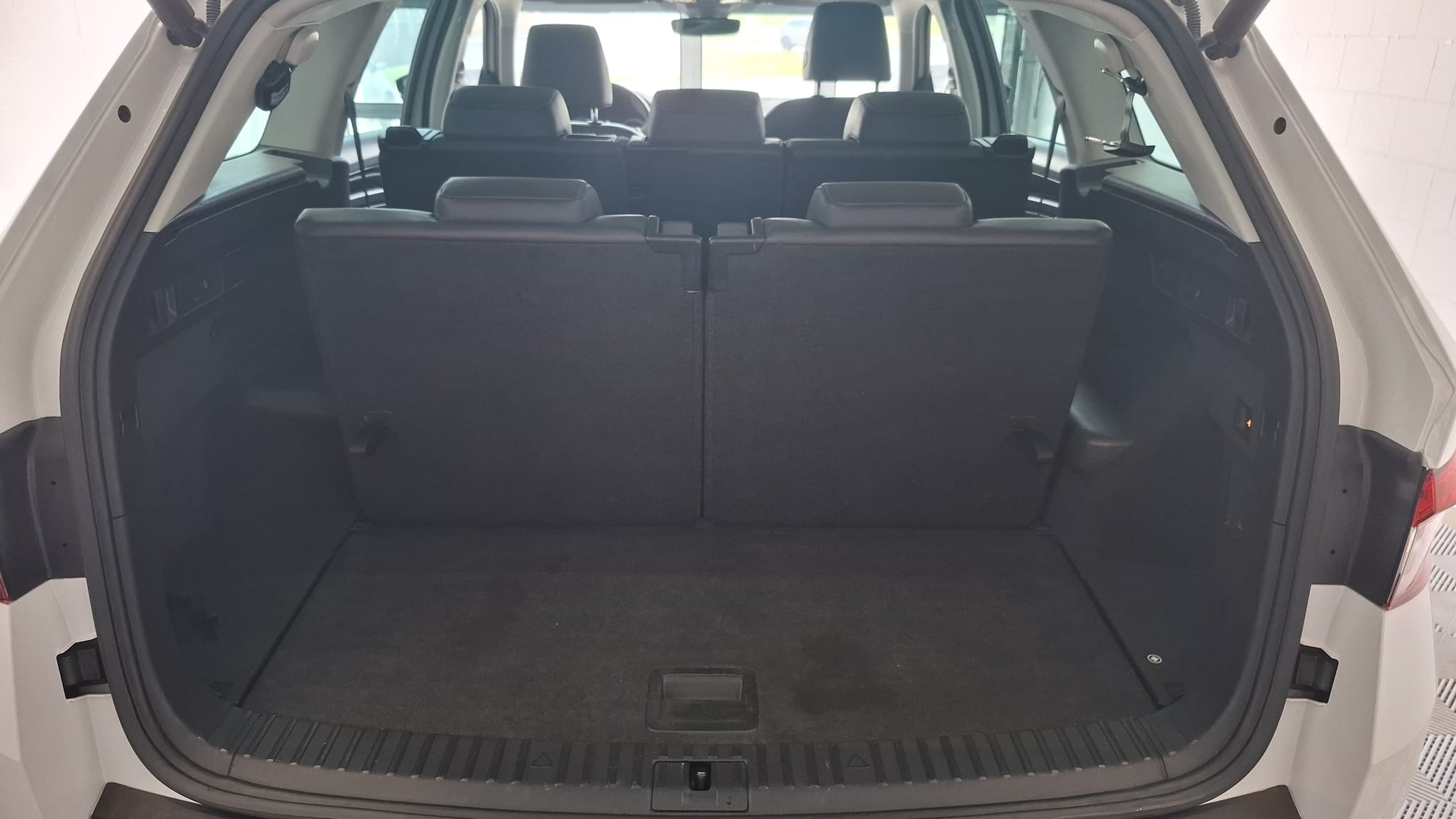 SKODA Kodiaq 2.0 TDI SCR Style 4x4 DSG-image-9