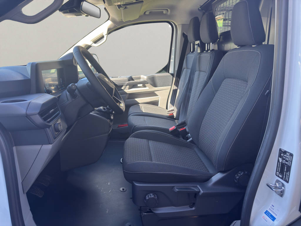 FORD Transit Custom Van 280 L1 2.0 EcoBl Van 136 PS FWD M6-image-17
