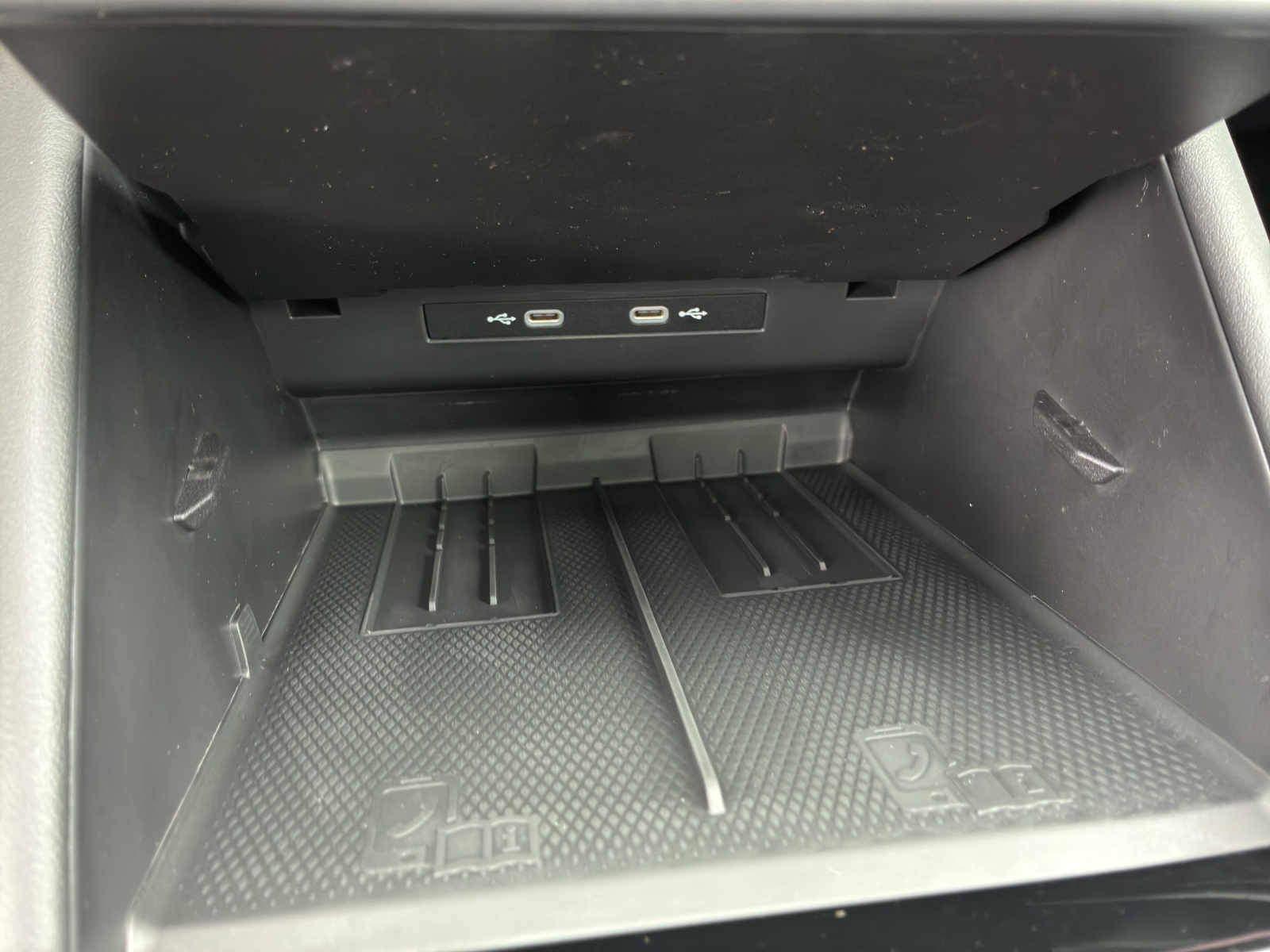 VW Tiguan 2.0 TSI DSG R-Line Plus 4Motion-image-16