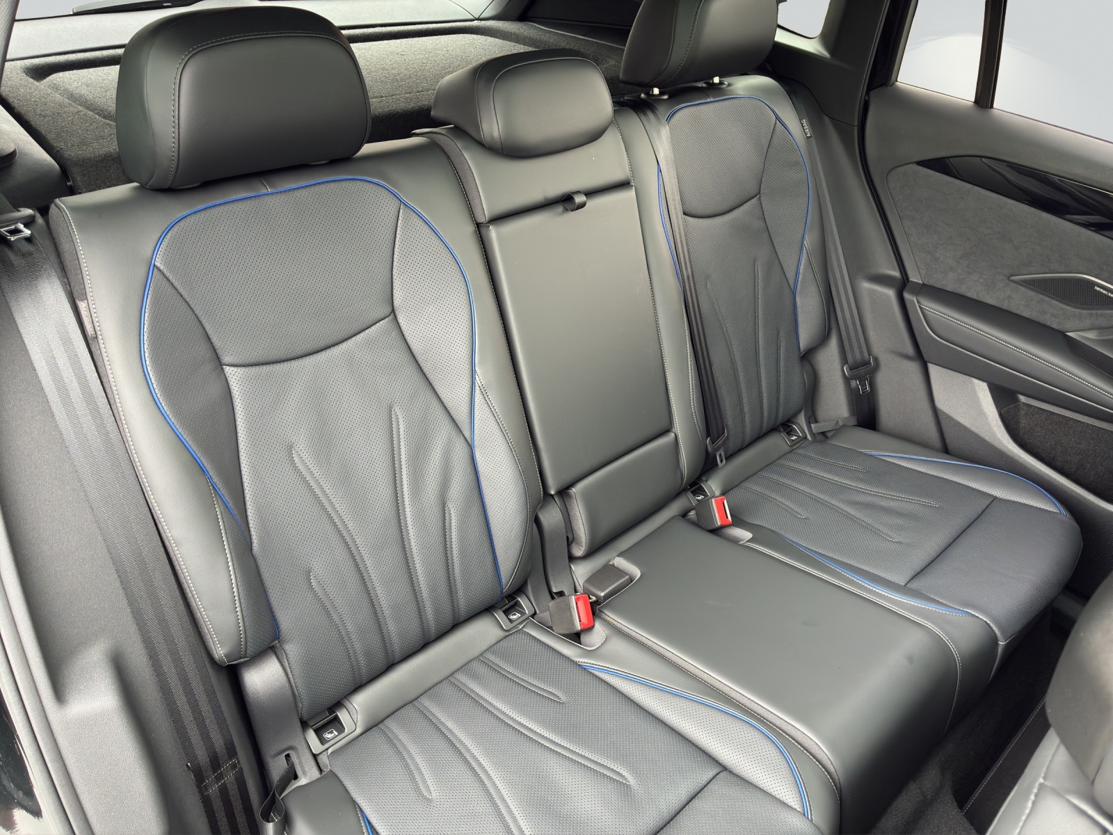 VW Tiguan 2.0 TSI DSG R-Line Plus 4Motion-image-8