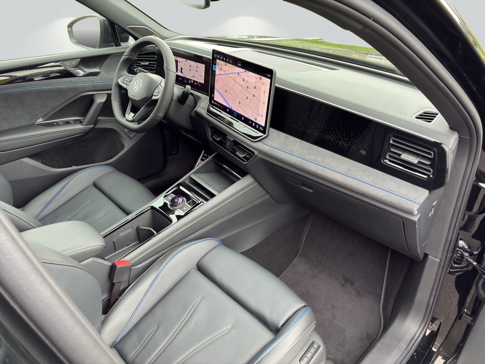 VW Tiguan 2.0 TSI DSG R-Line Plus 4Motion-image-7