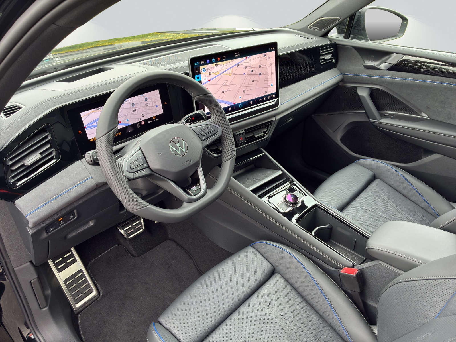 VW Tiguan 2.0 TSI DSG R-Line Plus 4Motion-image-4