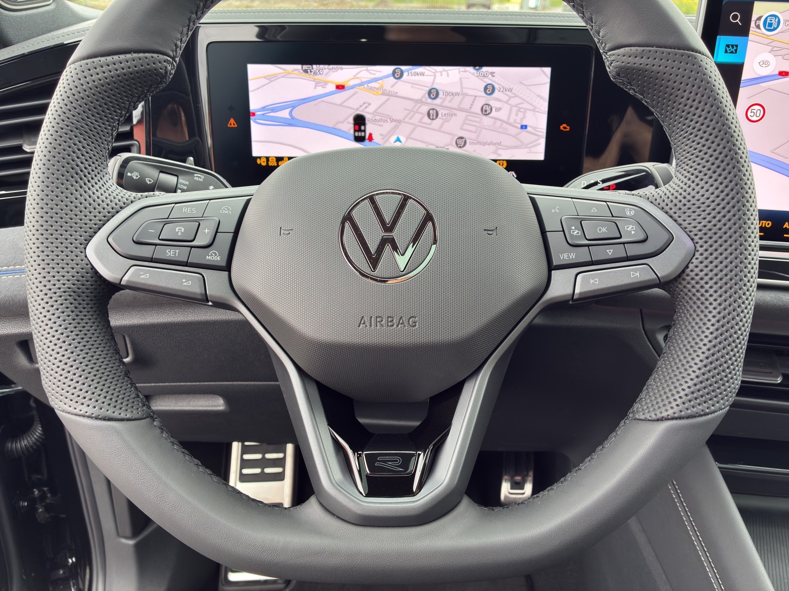 VW Tiguan 2.0 TSI DSG R-Line Plus 4Motion-image-14