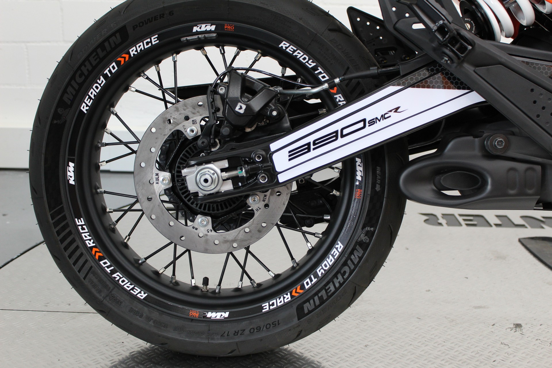 KTM 390 SMC R-image-7