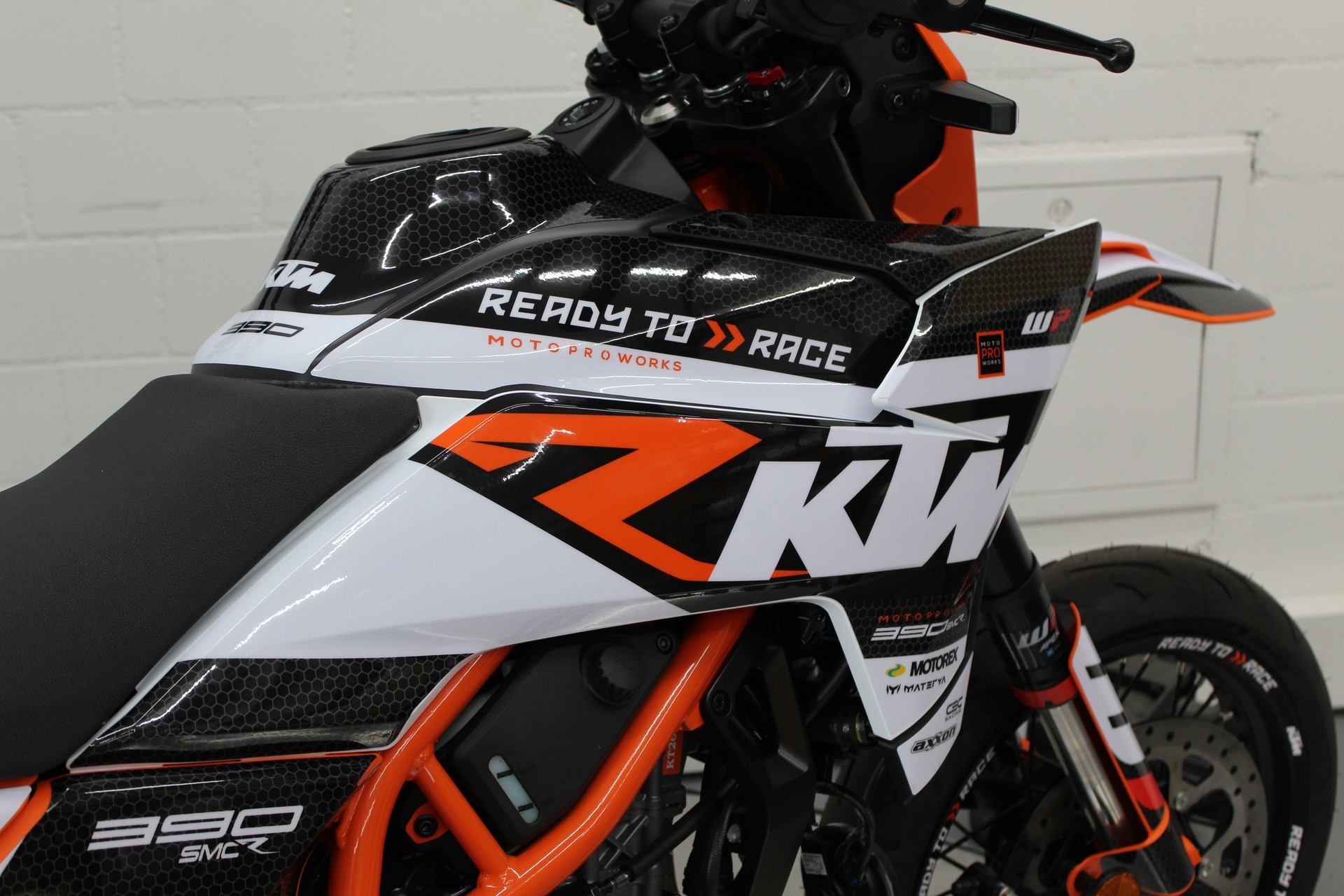 KTM 390 SMC R-image-8