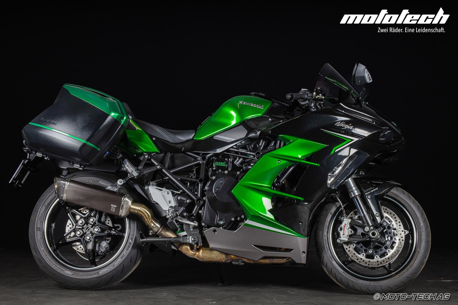 KAWASAKI Ninja H2 SX SE Tourer BODIS-showroom-element-1