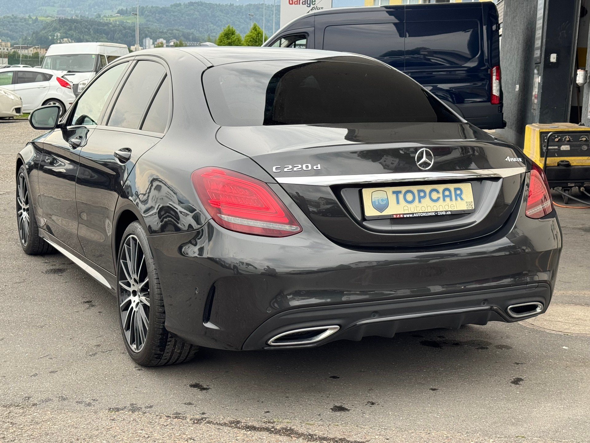 MERCEDES-BENZ C 220 d Swiss Star 4Matic 9G-Tronic-image-4