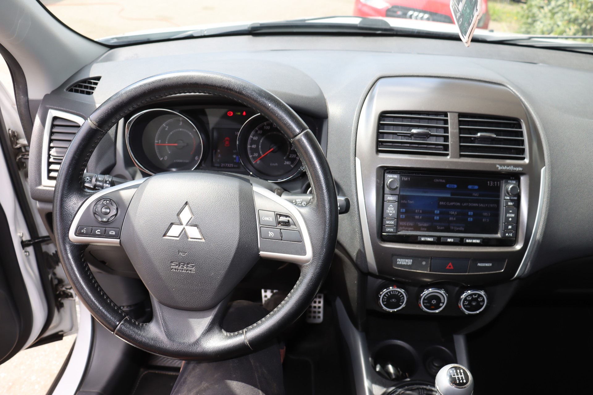 MITSUBISHI ASX 1.8 DID Navigator 4WD-image-11