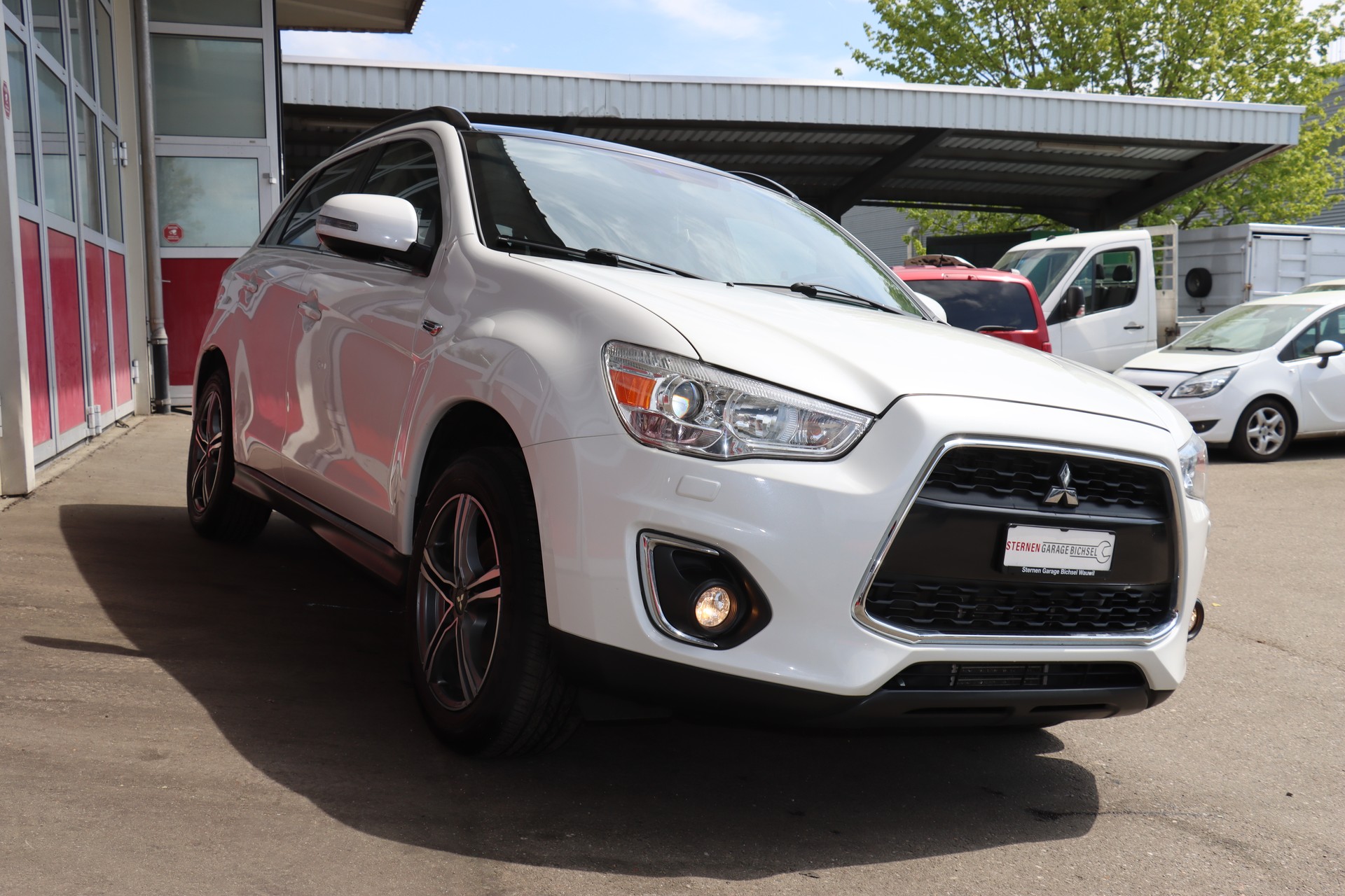 MITSUBISHI ASX 1.8 DID Navigator 4WD-image-2