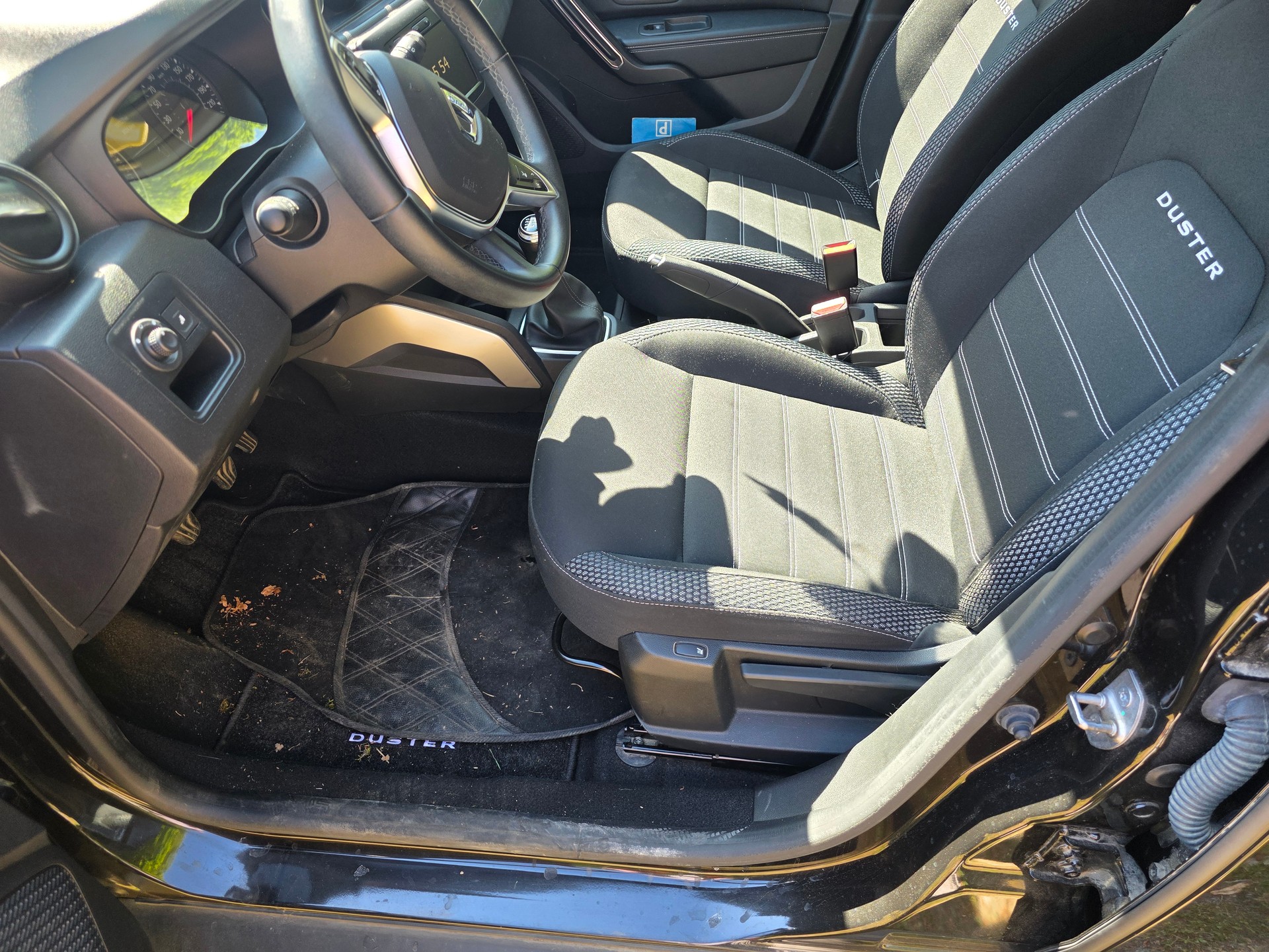 DACIA Duster TCe 130 Ultimate 4x2-image-13