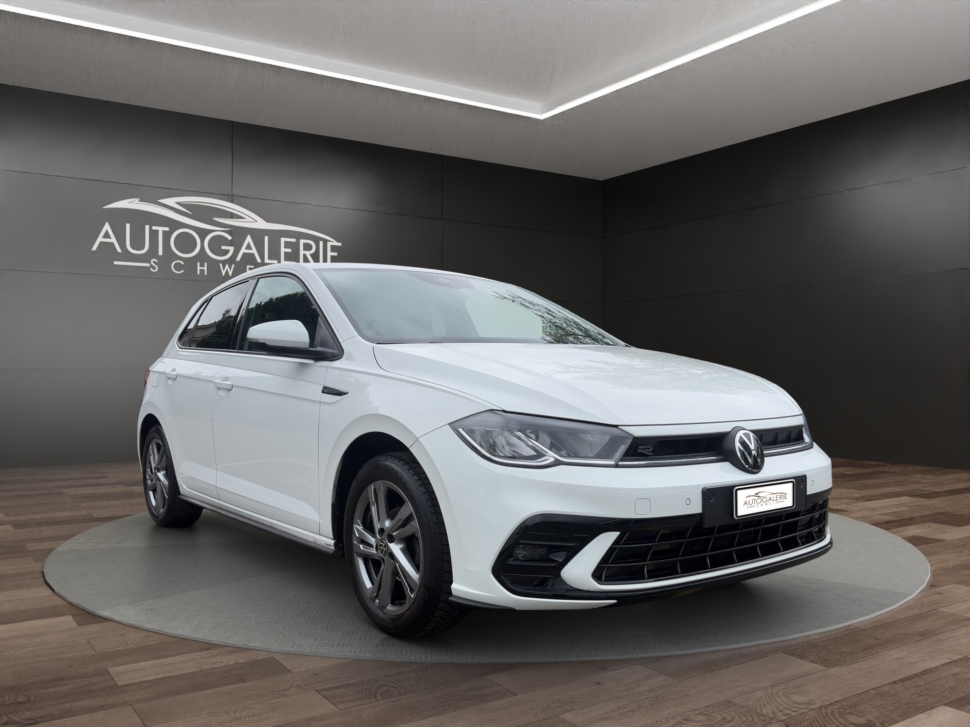 VW Polo 1.0 TSI R-Line DSG | CH | Adaptiver Tempomat ACC | Navi Discover Pro | Digital Cockpit Pro | Lane & Front Assist |-image-7