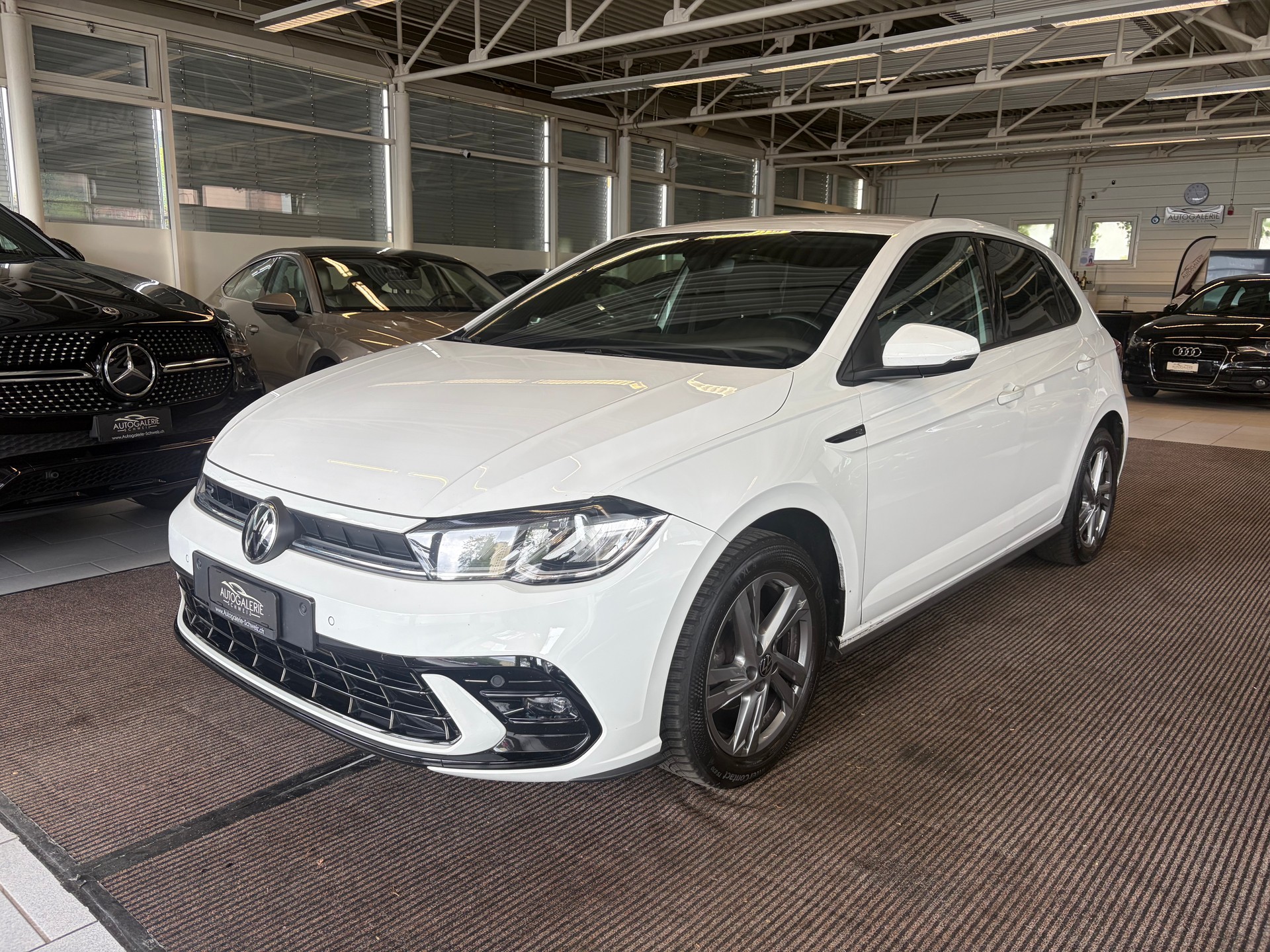 VW Polo 1.0 TSI R-Line DSG | CH | Adaptiver Tempomat ACC | Navi Discover Pro | Digital Cockpit Pro | Lane & Front Assist |-image-8