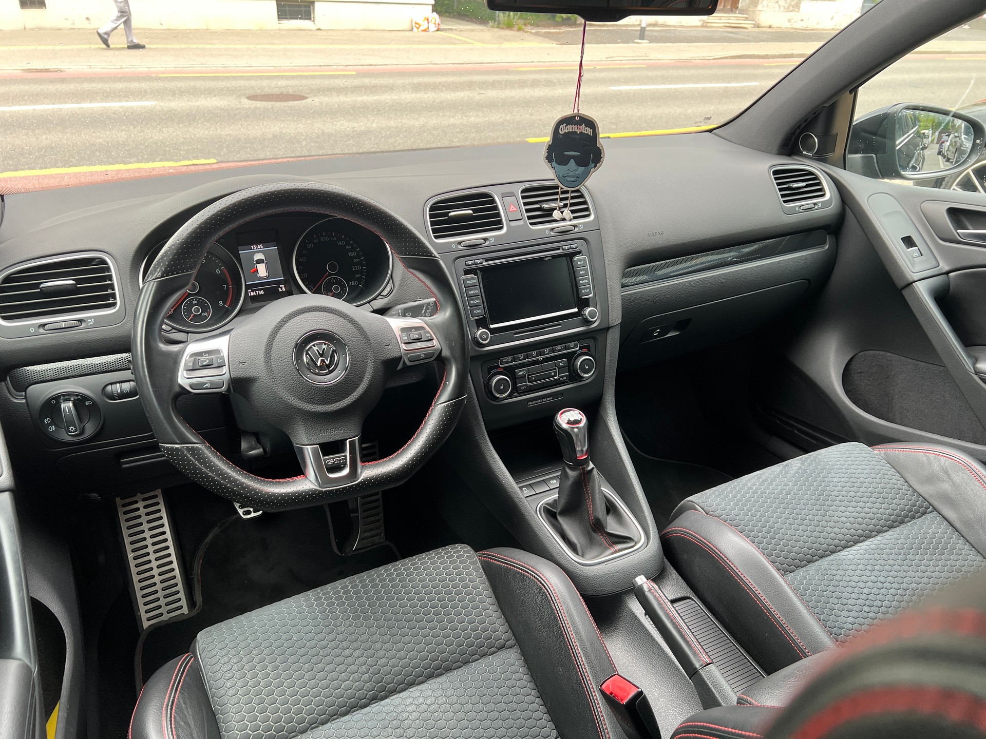 VW Golf 2.0 TSI GTI Edition 35-image-5