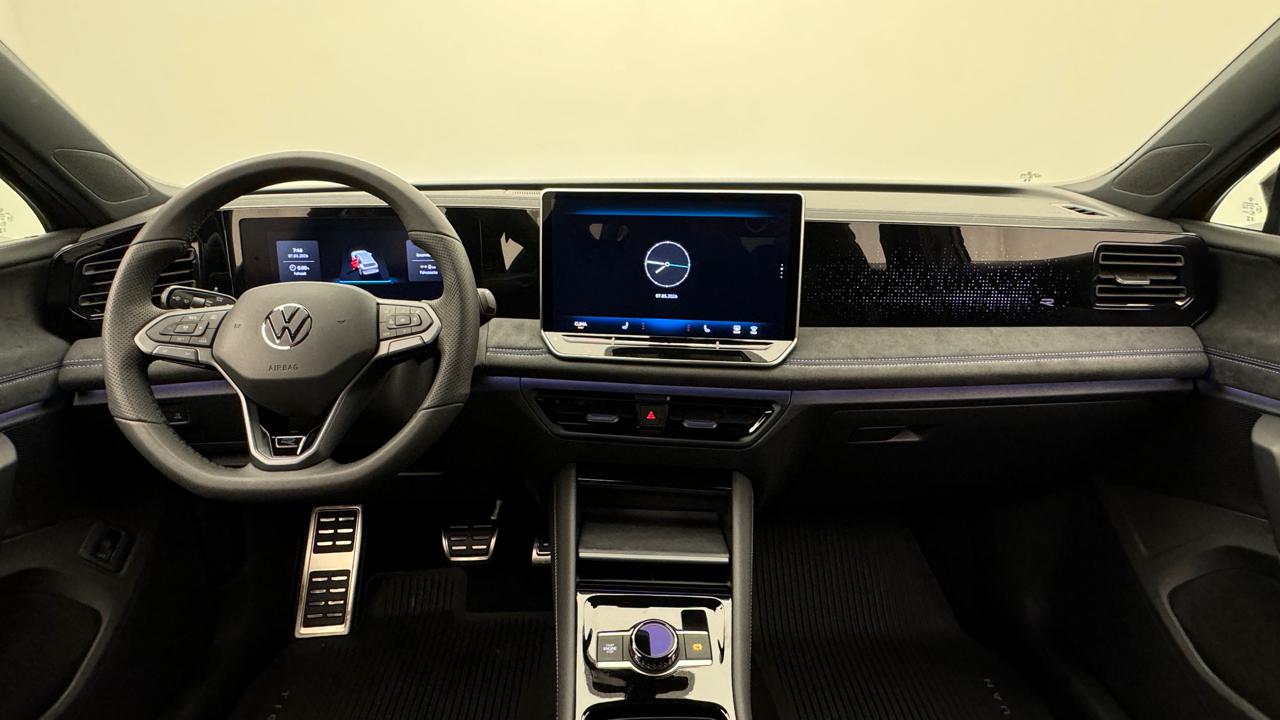 VW Tiguan 2.0 TDI SCR R-Line 4Motion DSG-image-5