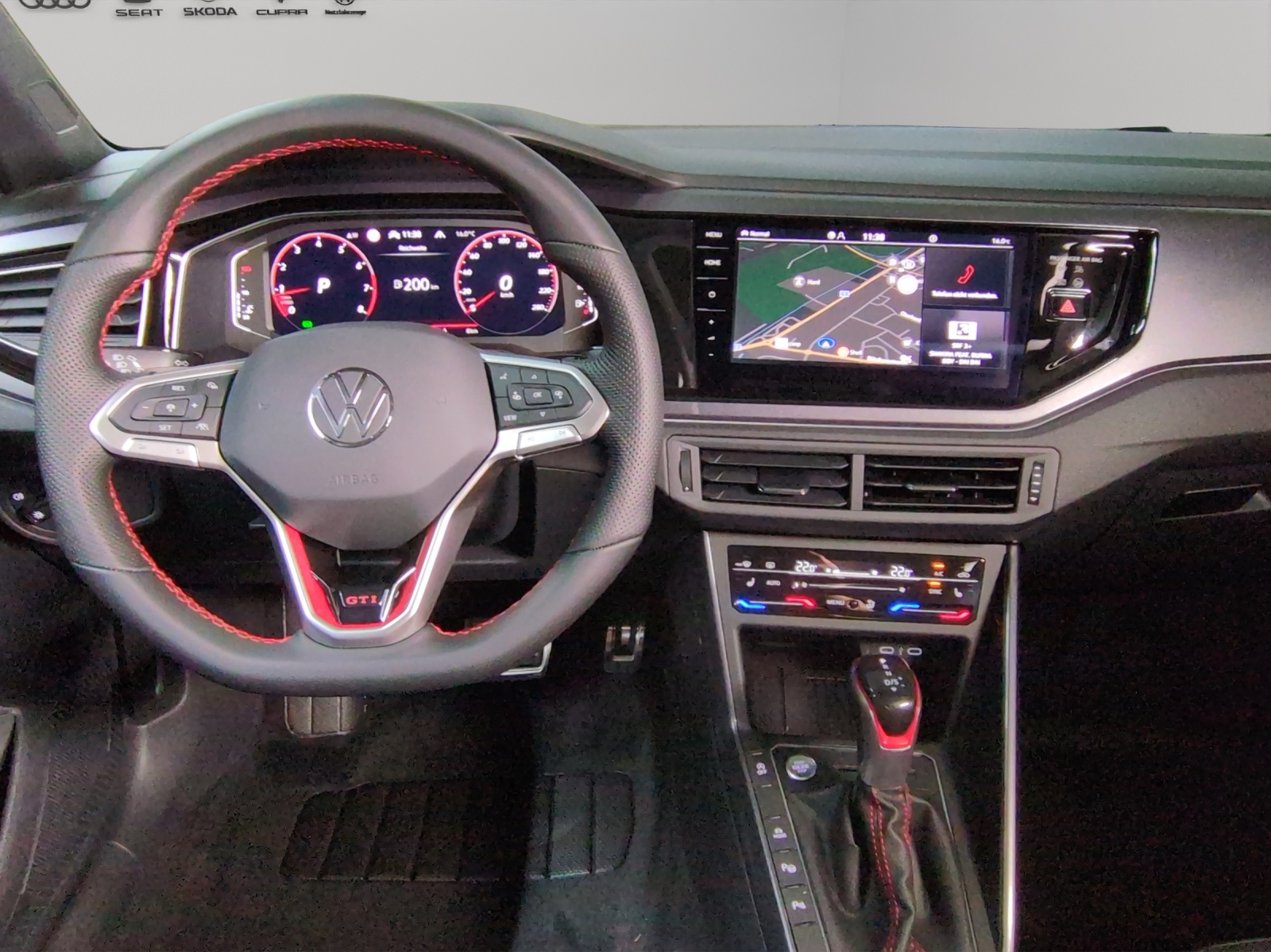 VW Polo 2.0 TSI GTI DSG-image-6
