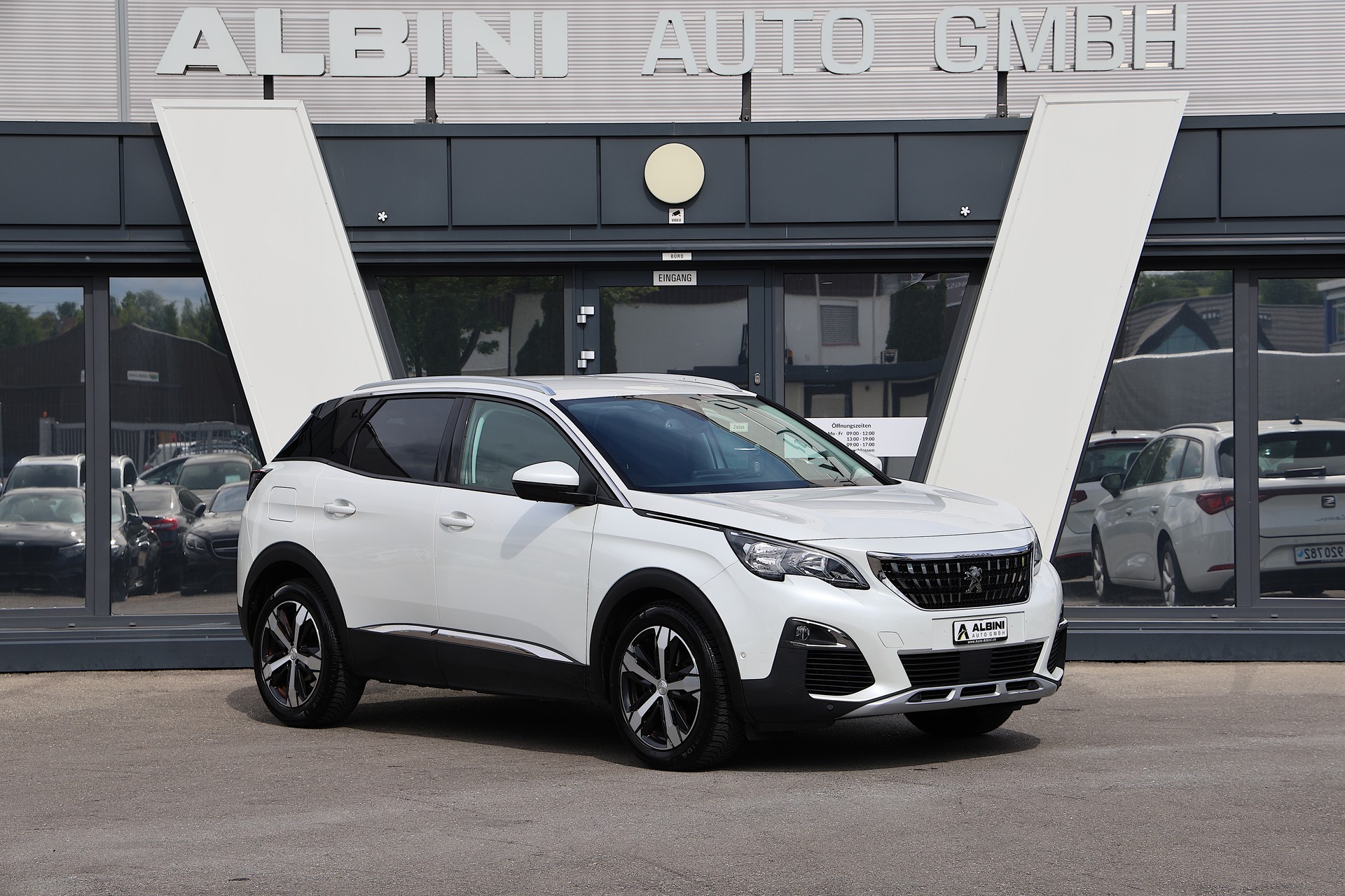 PEUGEOT 3008 1.6 BlueHDi Allure EAT-image-1