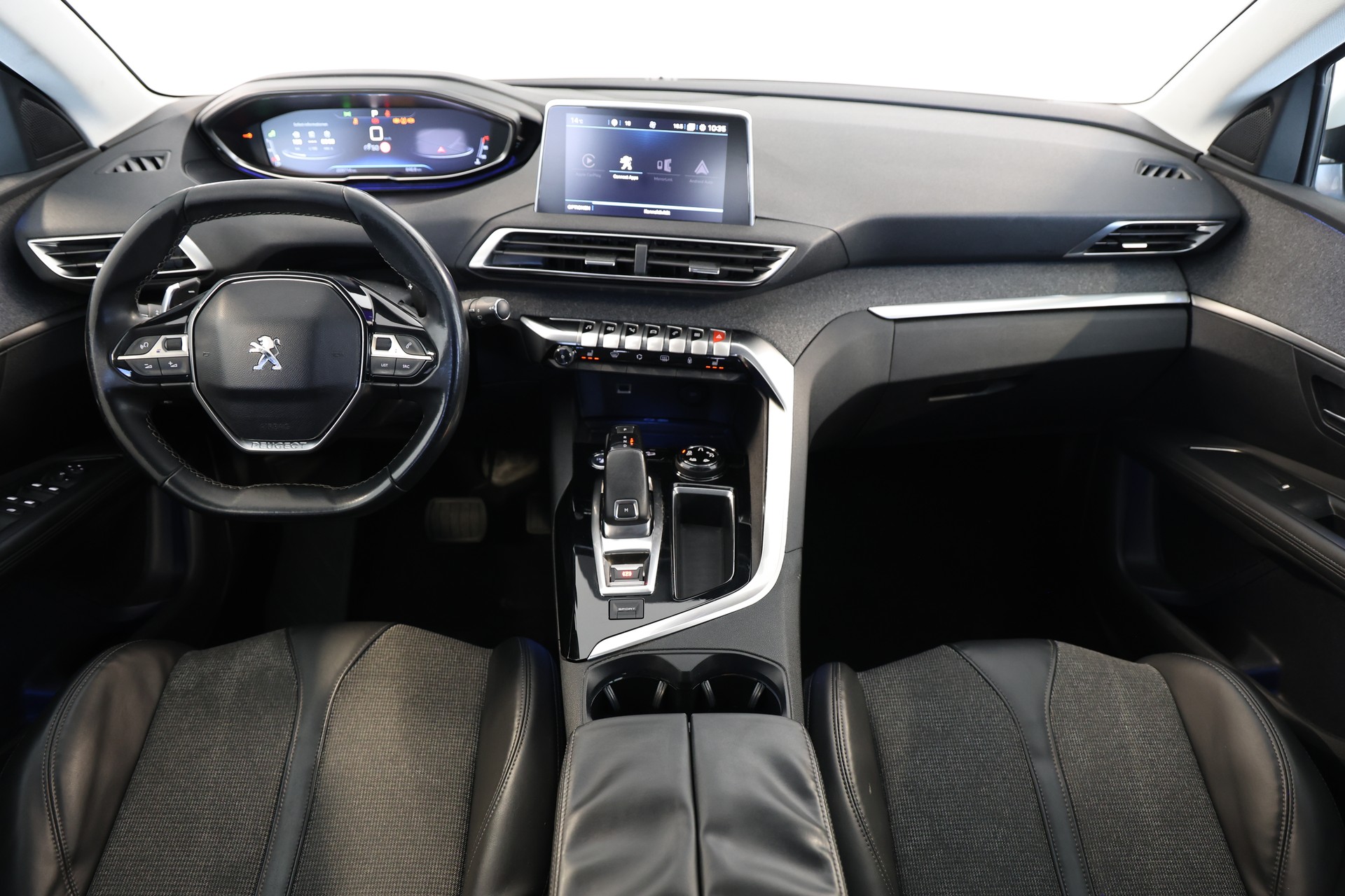 PEUGEOT 3008 1.6 BlueHDi Allure EAT-image-9